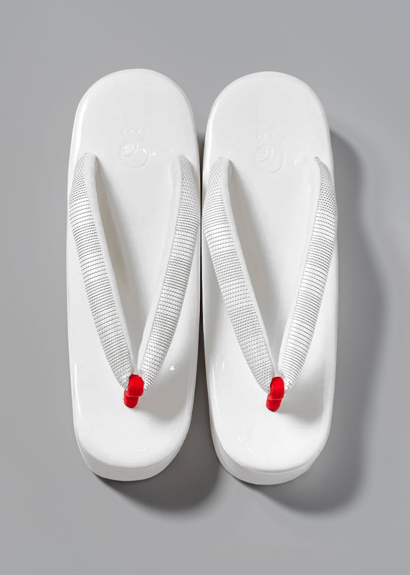 Thick-soled sandals, white (Hishiya x KAPUKI): Karen Blosso | Sandals