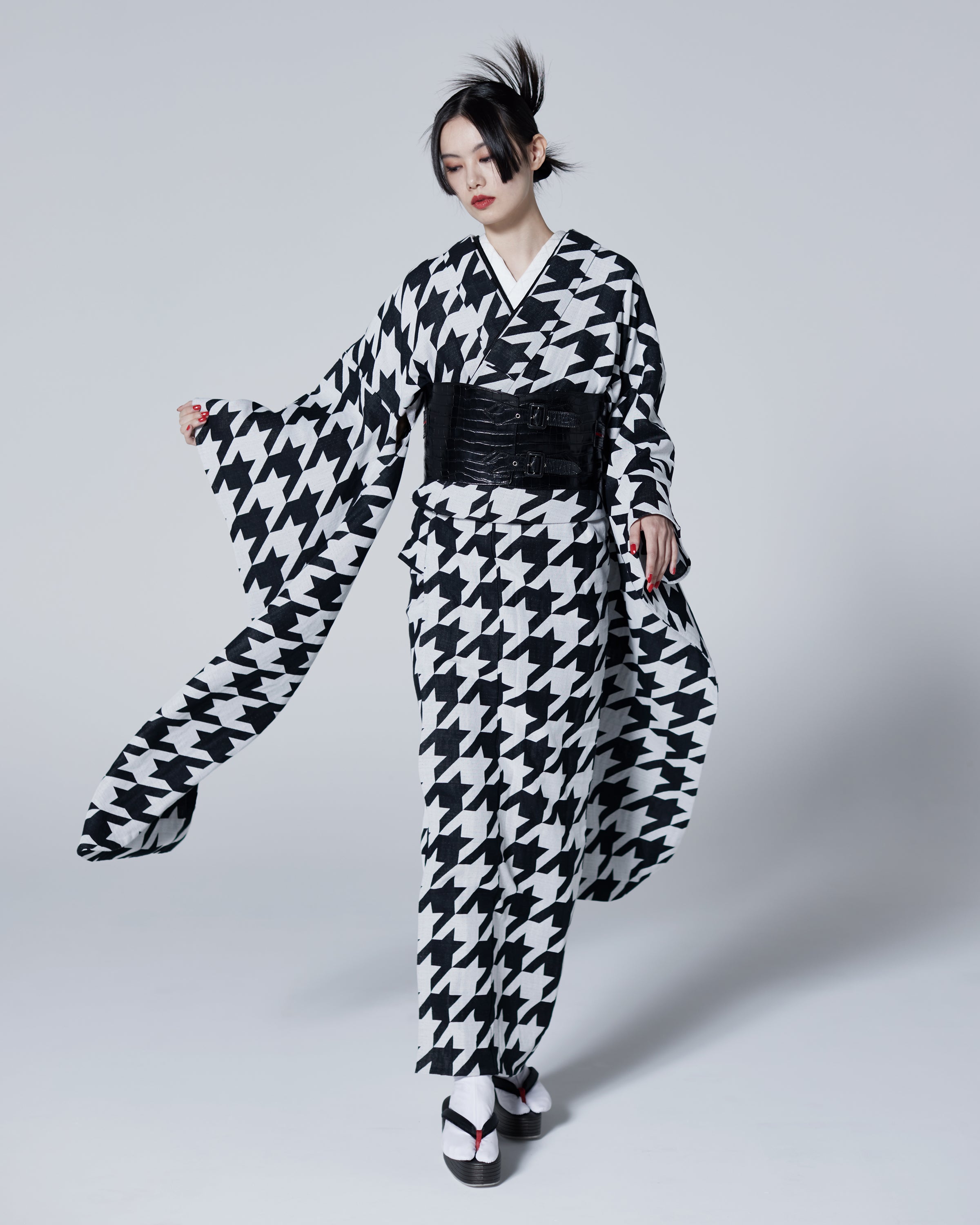 Houndstooth monotone (KAPUKI special order): Rice weave small pattern | Cotton | Kimono | Single garment