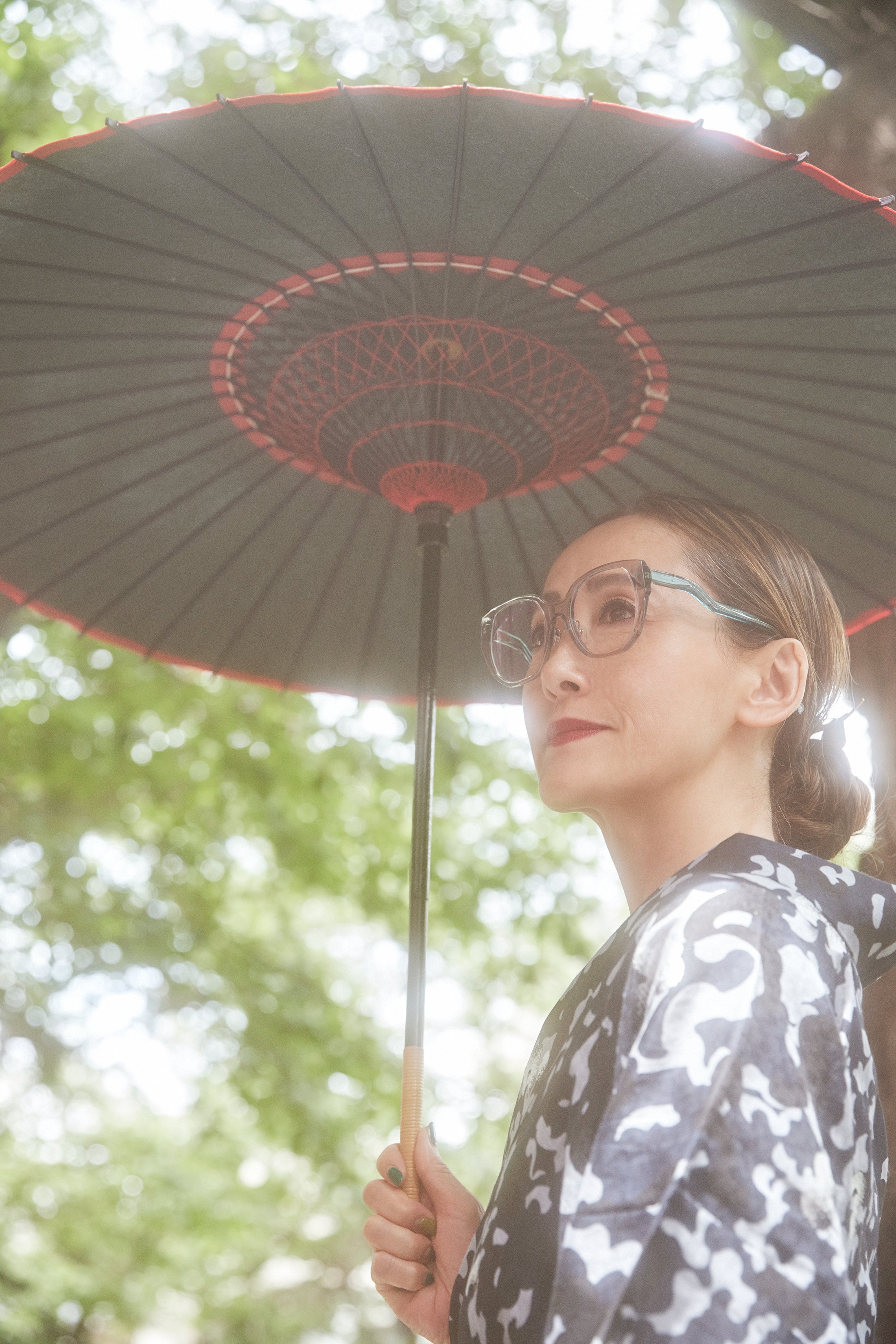 Red eaves: parasol | Tsugi pattern | Japanese paper