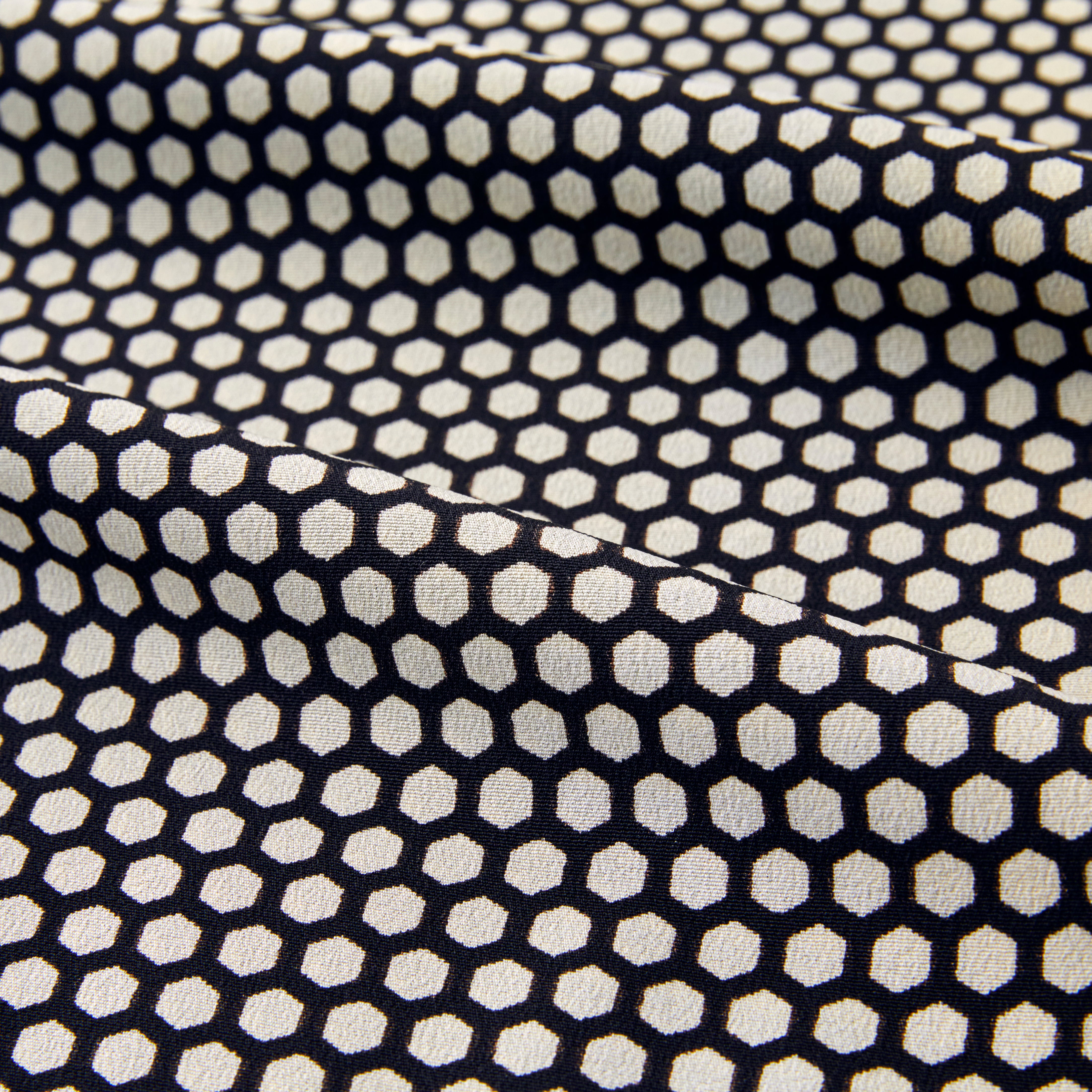 Tortoiseshell antique reproduction pattern (KAPUKI original): Obiage | Pure silk