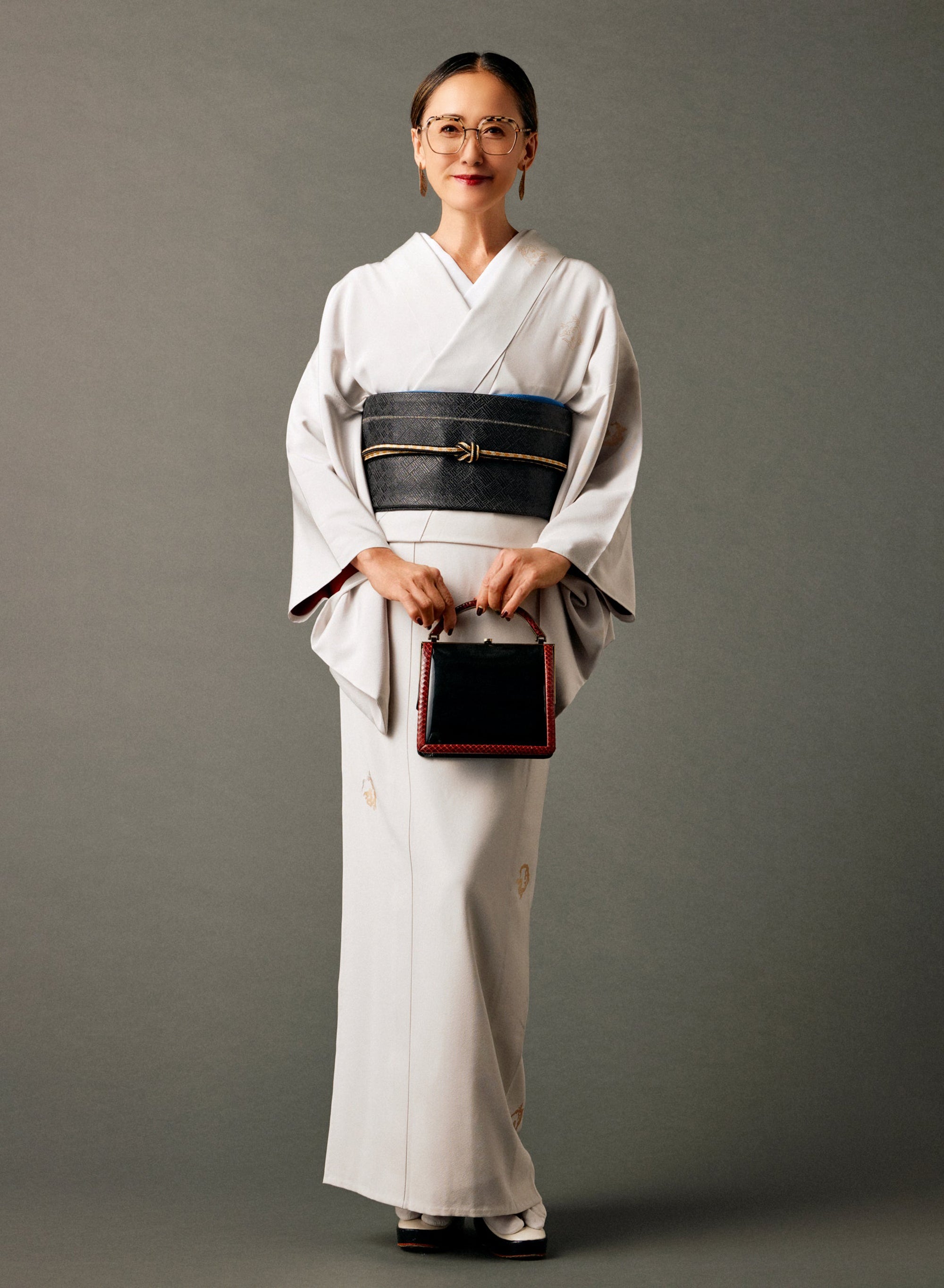 不諦不動 黒 (誉田屋源兵衛) :袋帯|正絹|漆|純金(お仕立て代込み)