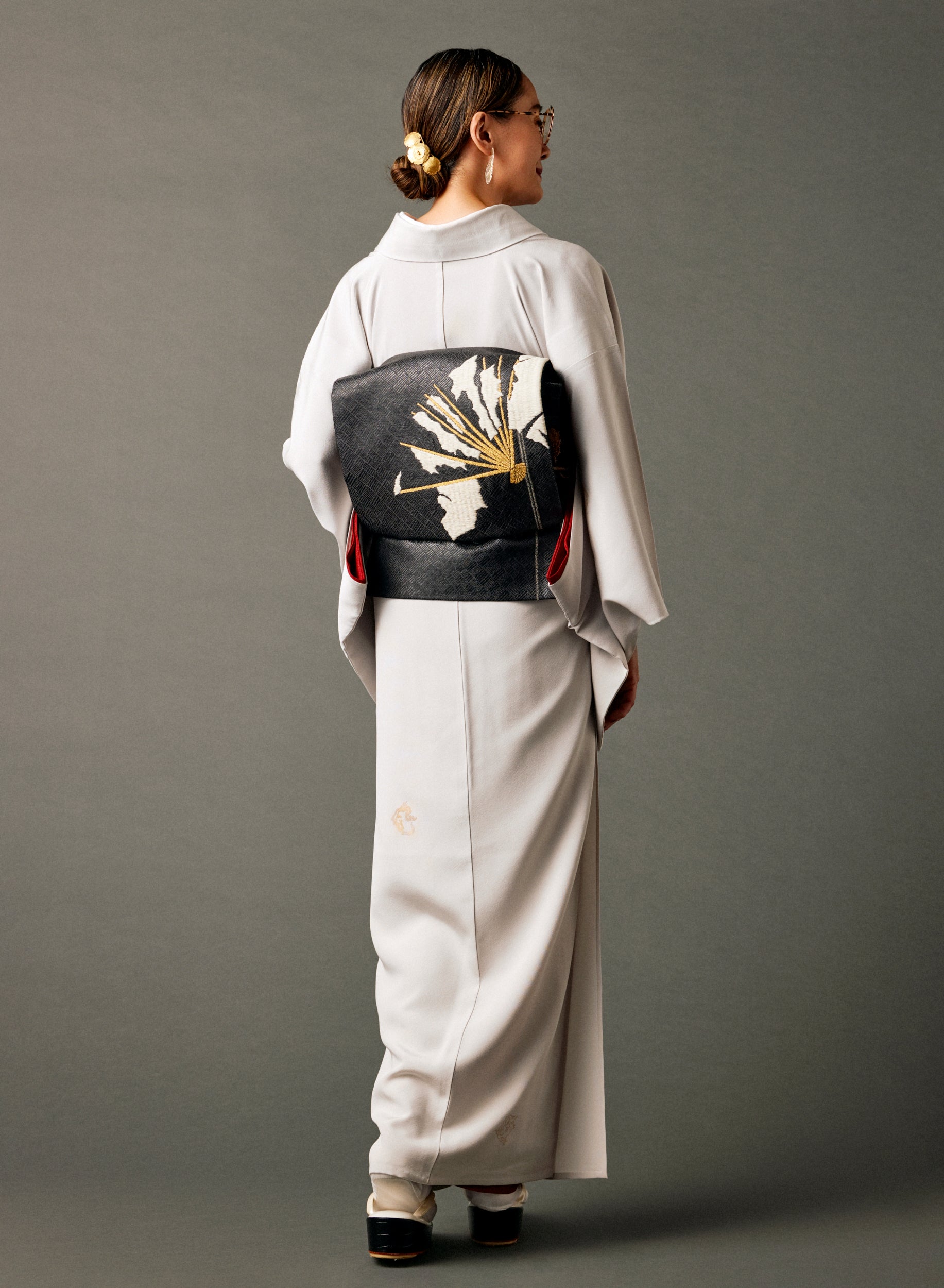 Small pattern dragon circle (Komutaya Genbei): pure silk | silver foil