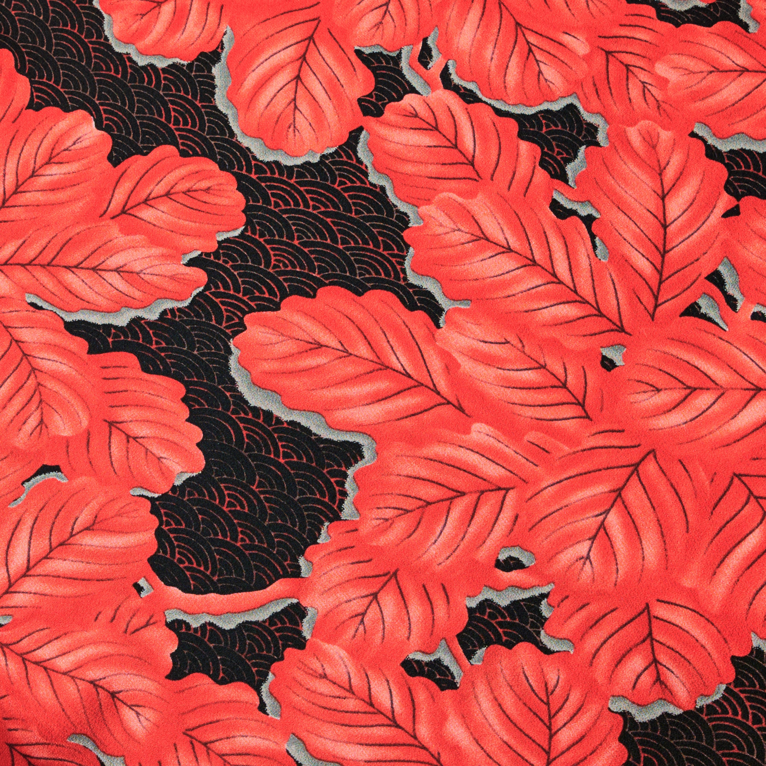Blue sea wave and maple leaves, black (Okaju): Undergarment | Pure silk