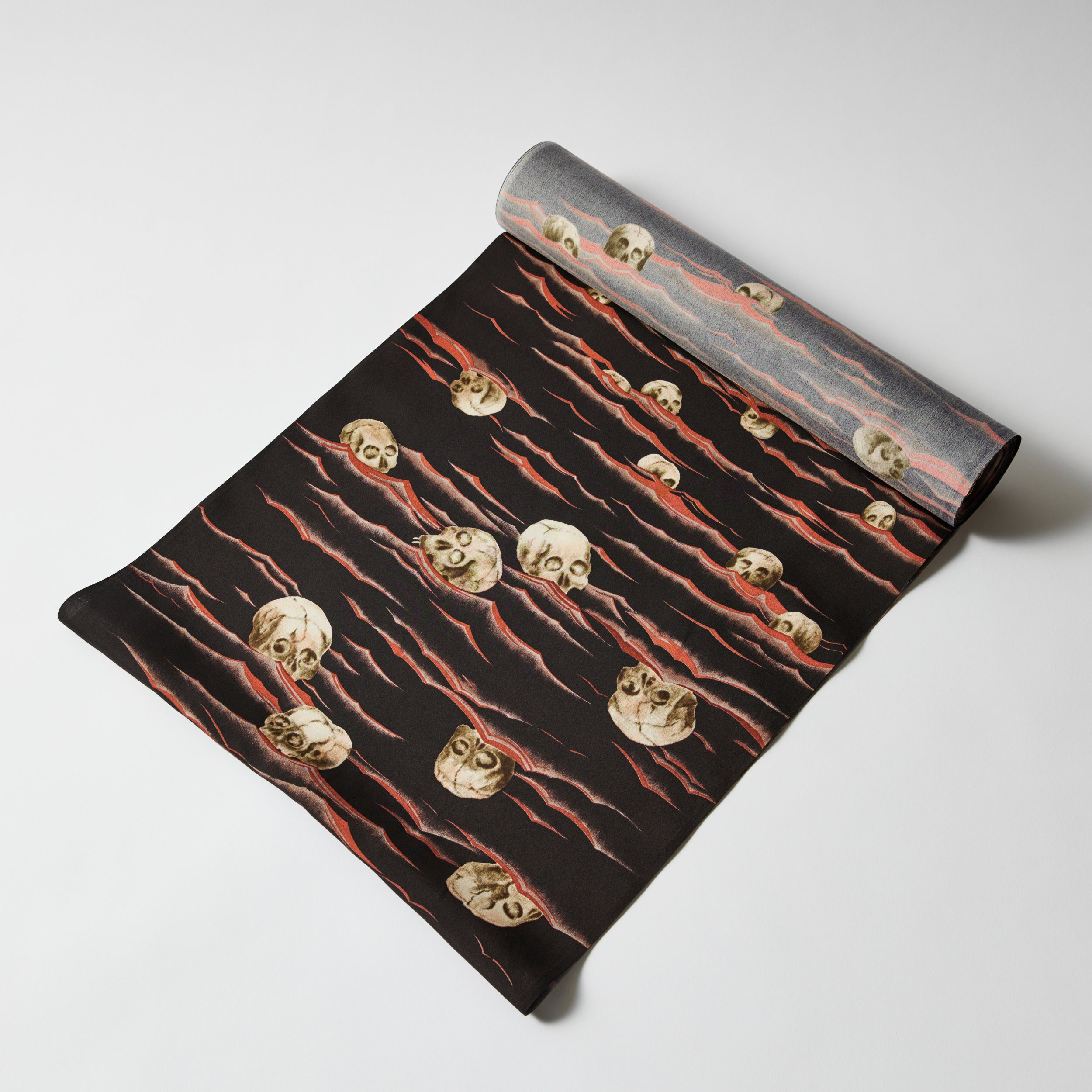 Skull (Okaju): Long undergarment | Pure silk | Wide width