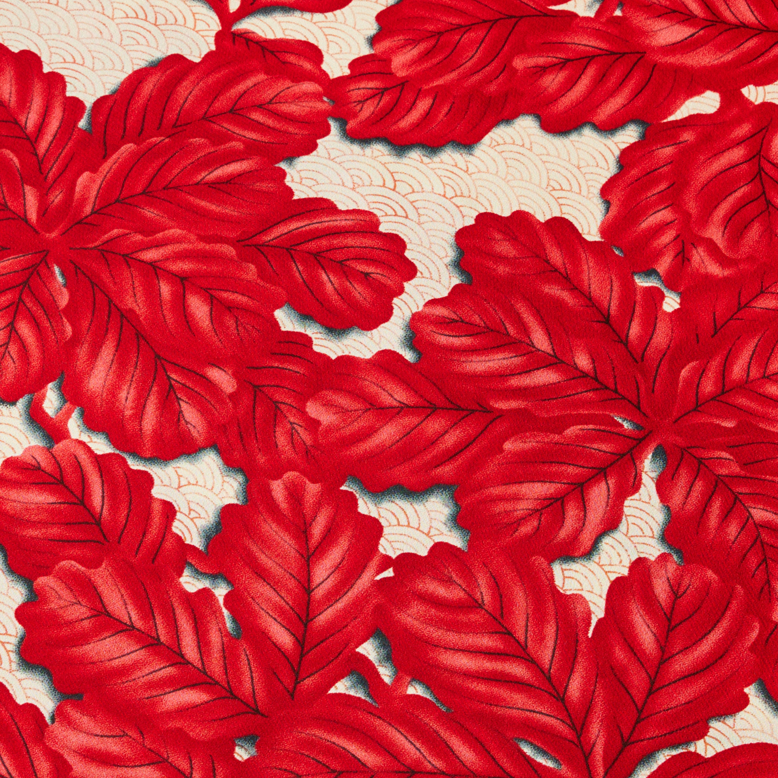 Blue sea waves and maple leaves, white (Okaju): Undergarment | Pure silk