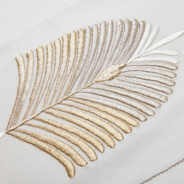 刺繍半衿 松 白地/金