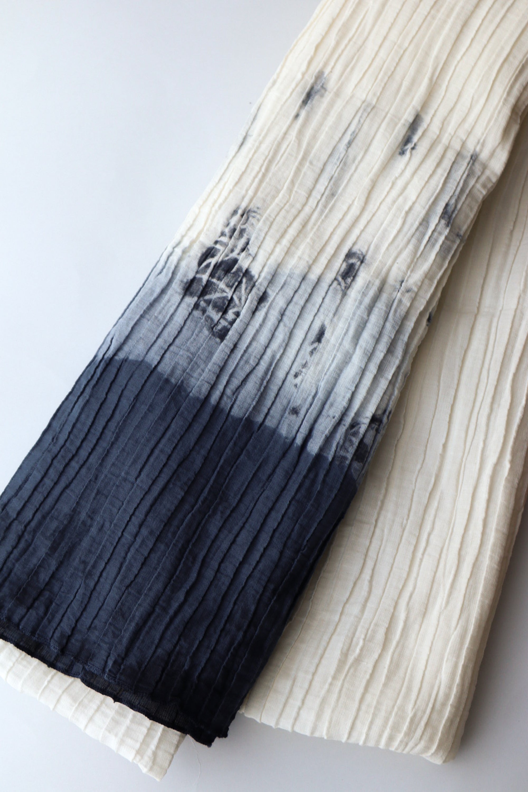 Tie-dyed ramie cotton (Komidaya Genbei): Heko obi