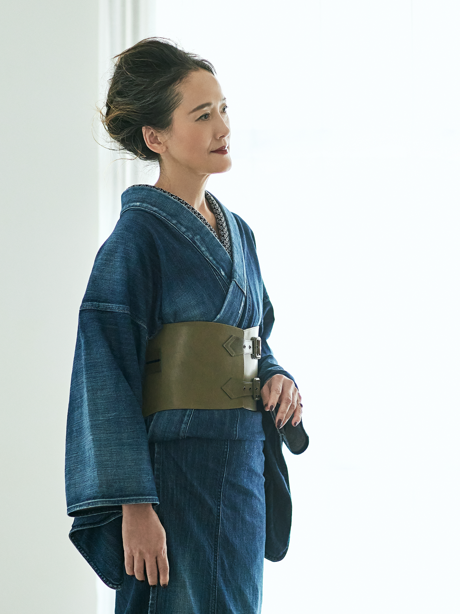 カーキ:帯ベルト|レザー