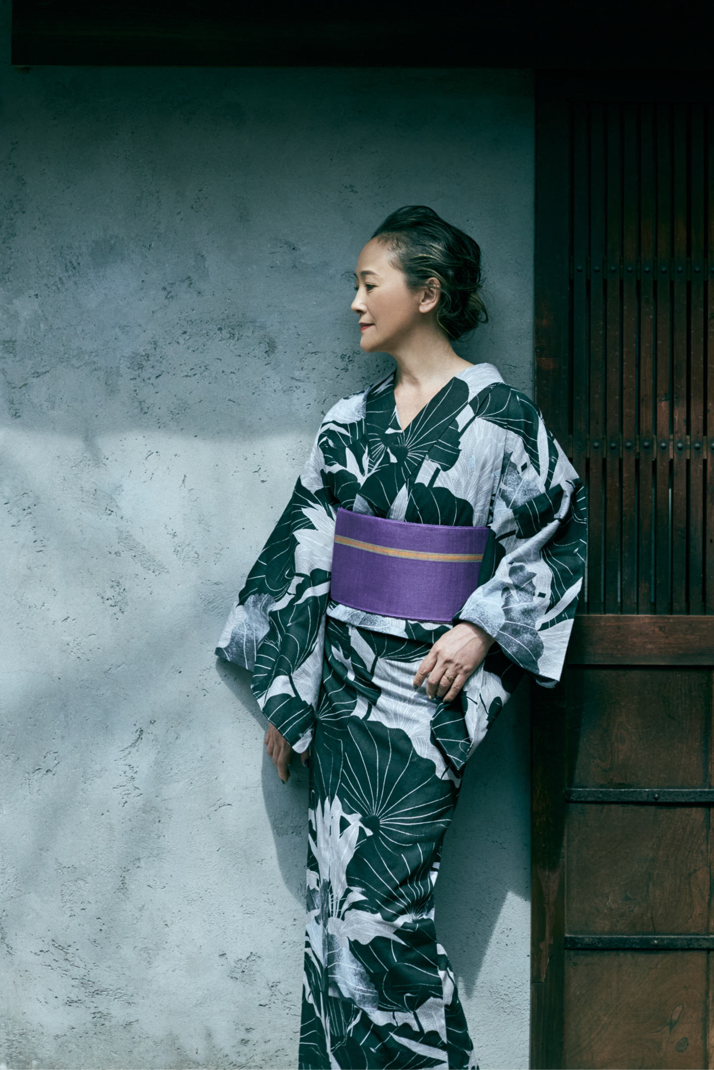 蓮華抄 黒緑白漆(誉田屋源兵衛):浴衣 蓮華抄 黒緑白漆(誉田屋源兵衛):浴衣