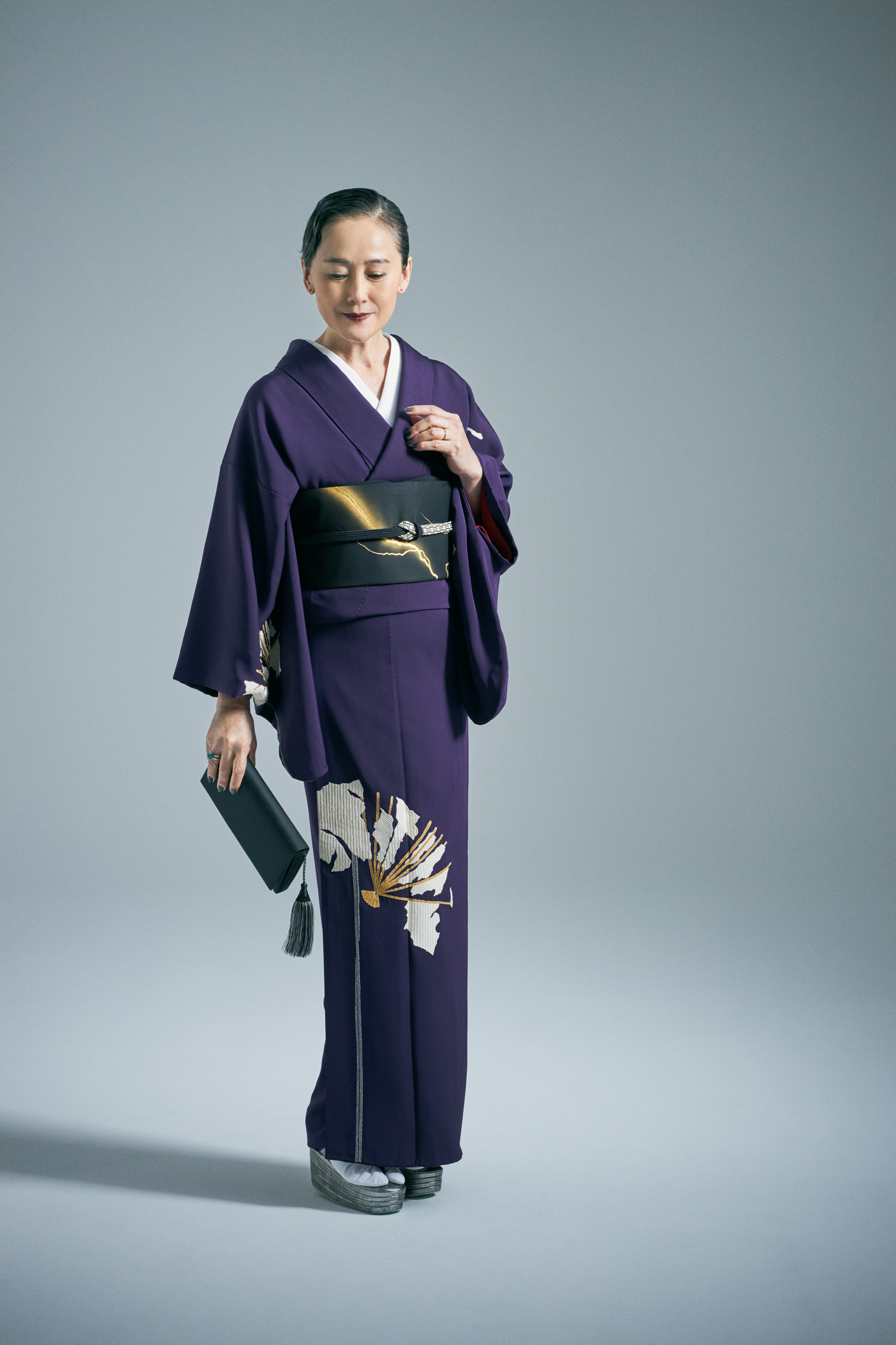 Obi-jime (sash band) with shell-shaped obi-jime pattern, black/gold (Watake)