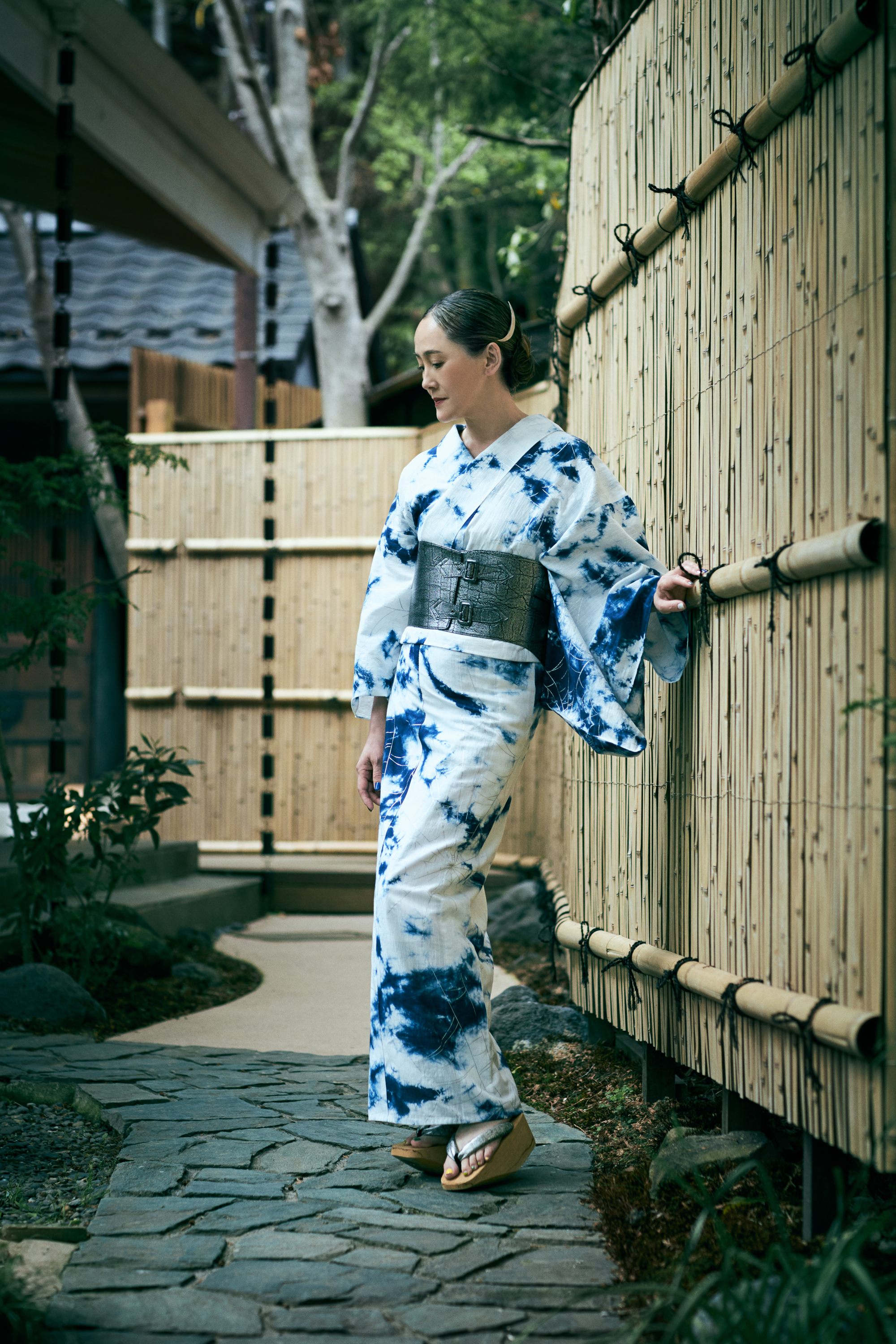 Basket tie-dye spider web indigo (Komidaya Genbei): Yukata