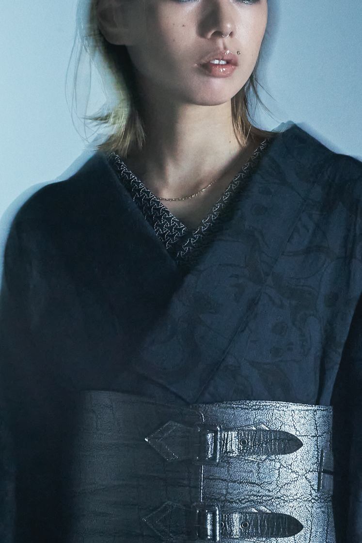 半衿|組技 黒地/白 |KAPUKI|アンティーク復刻柄