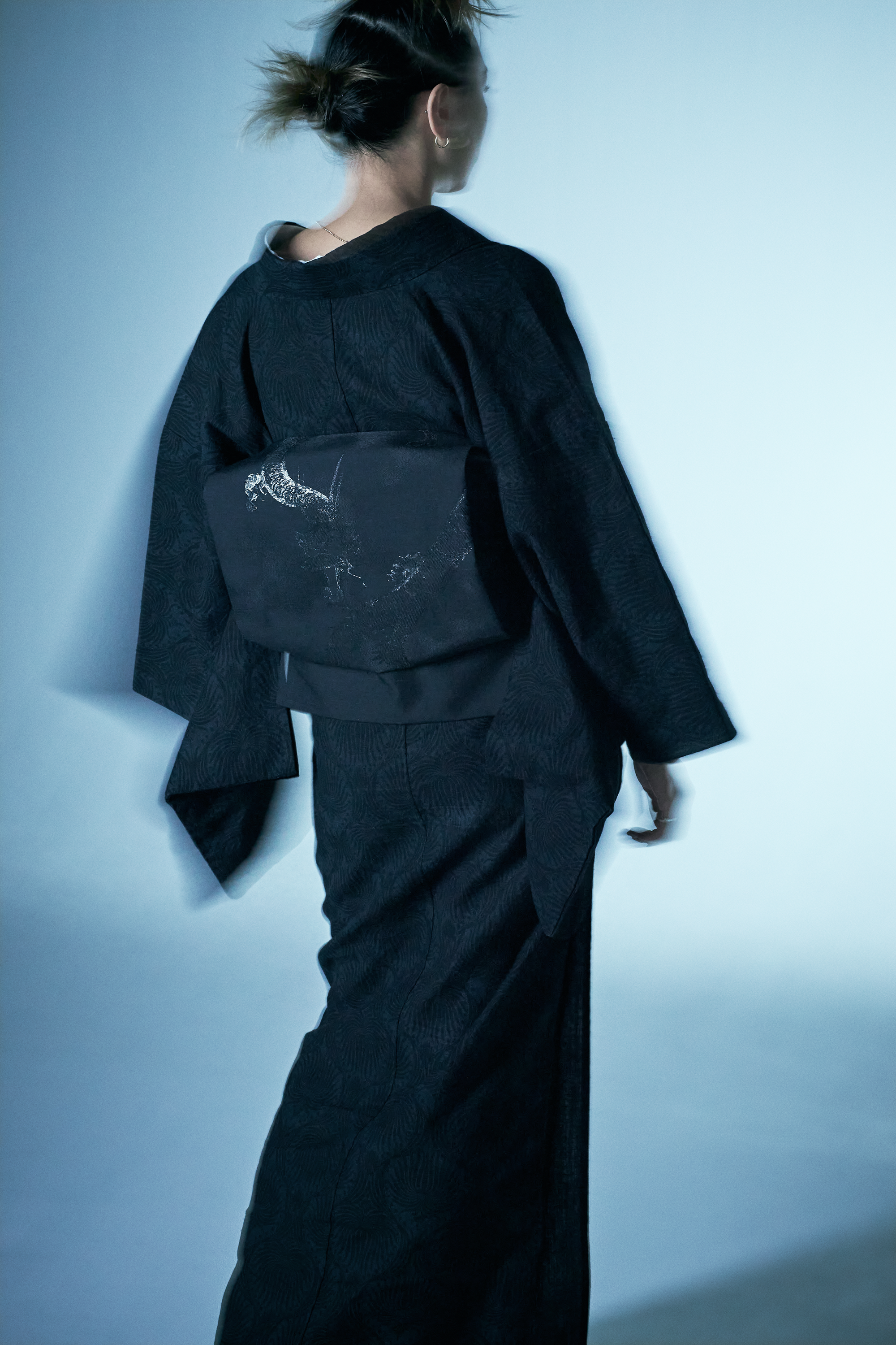 Jakuchu Uryu (Komidaya Genbei): 9 inches | Homarezaori | Nagoya obi (tailoring fee included)