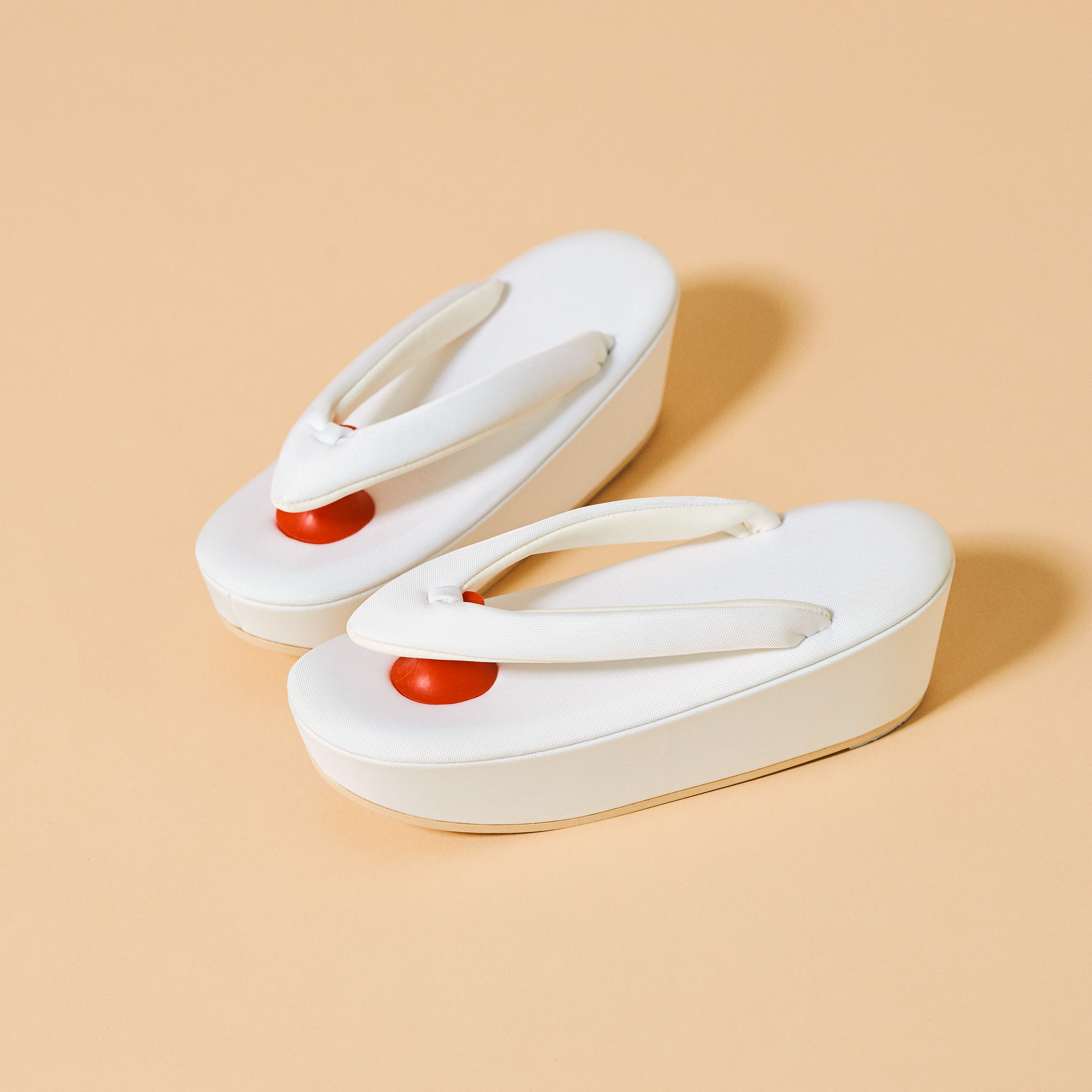 White nylon (KODORI): Sandals