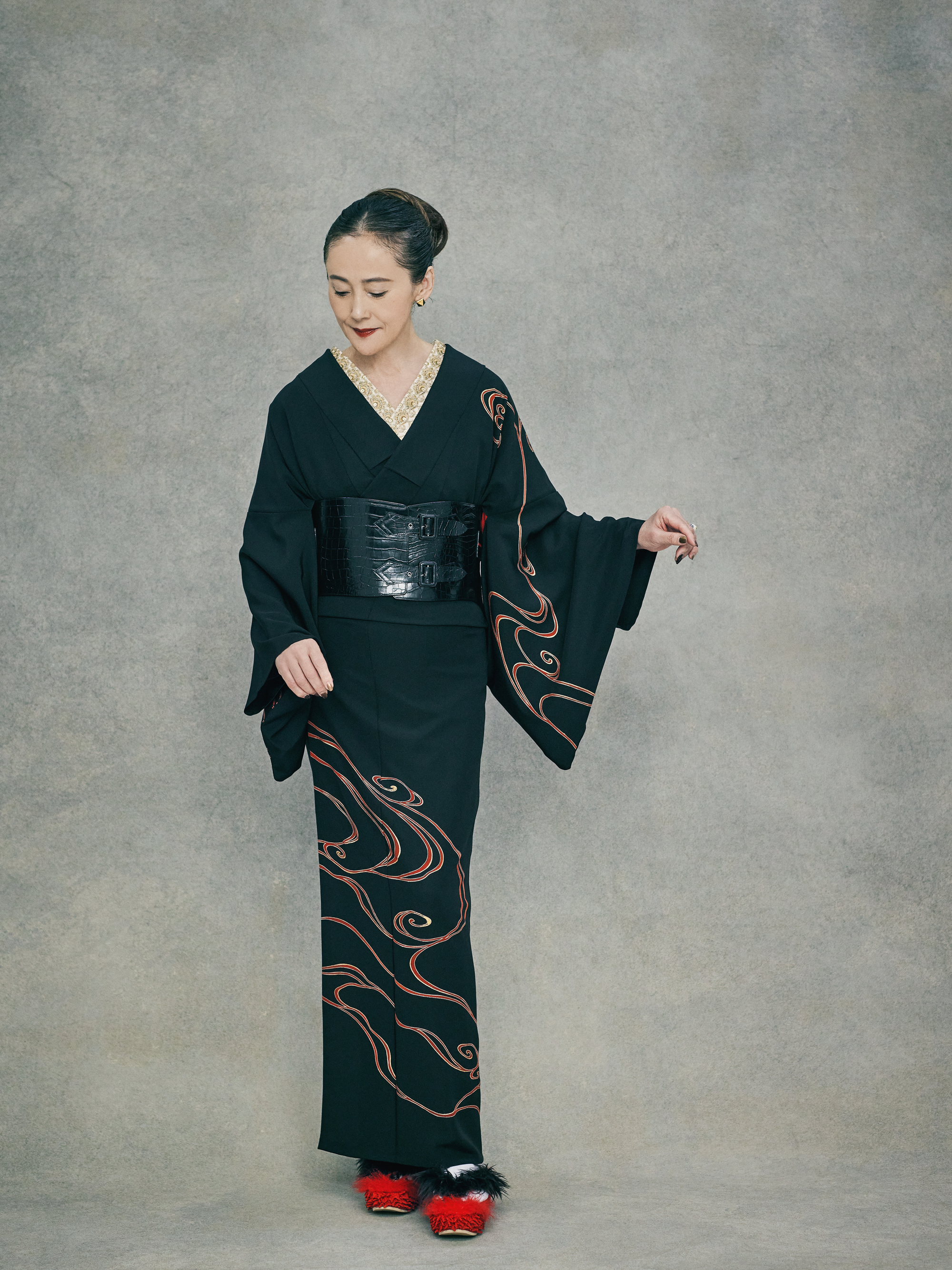 Kodori Gold x Red Enamel: Sandals