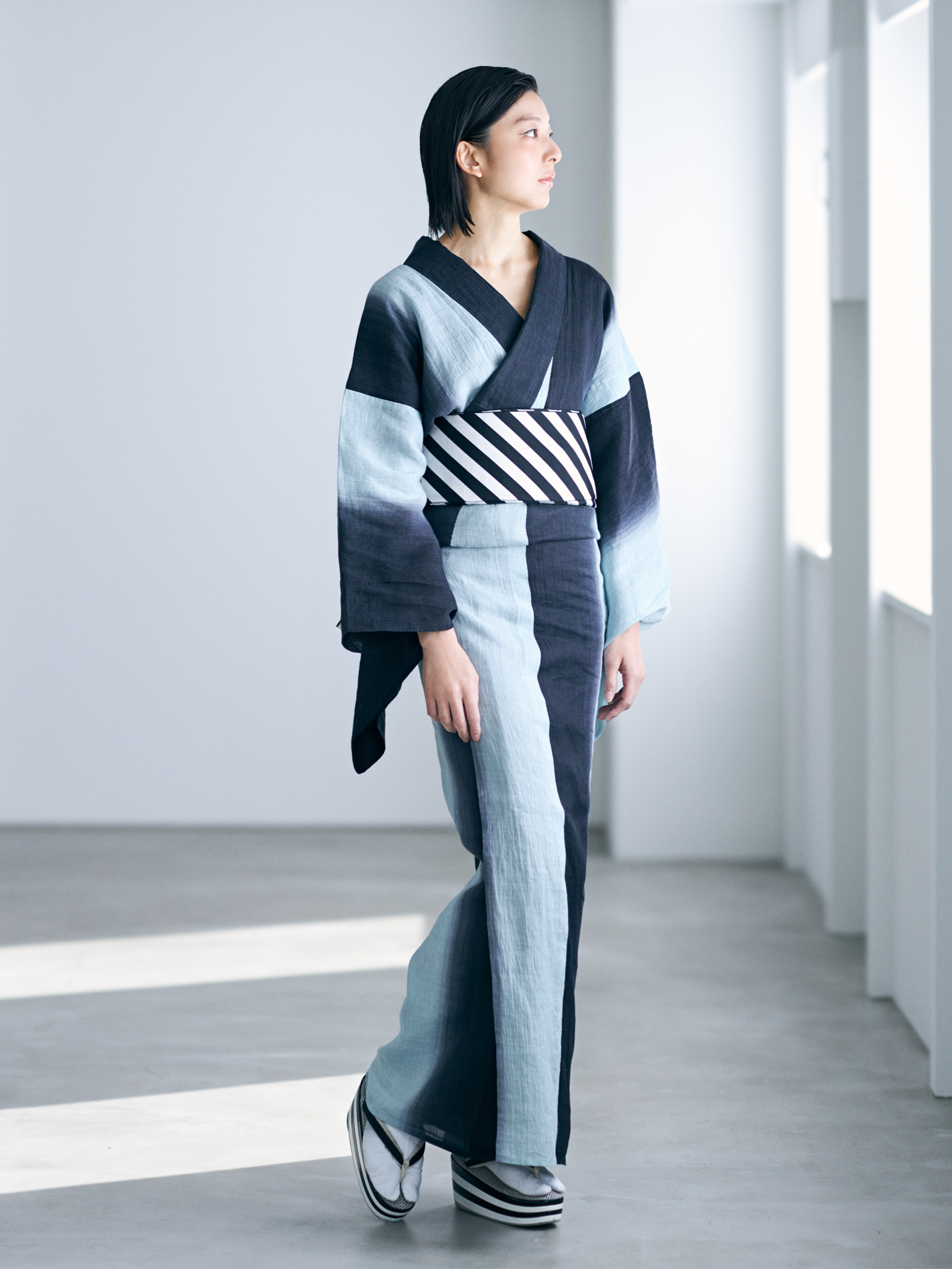 Omi-shiki Black Mint Emerald to Black (SLADKY): Single Layer | Linen | Cotton