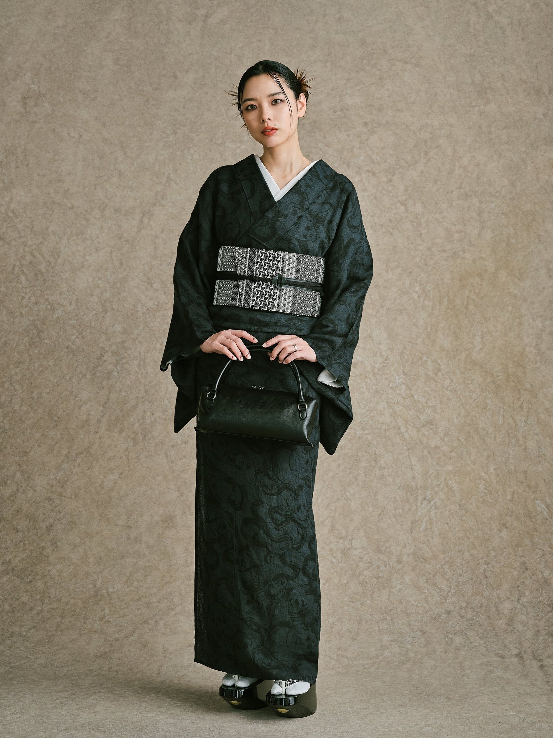 Asayo Tae Snake and Skull Black/Black (KAPUKI x Hondaya Genbei): Single layer/Lined/Hemp fabric