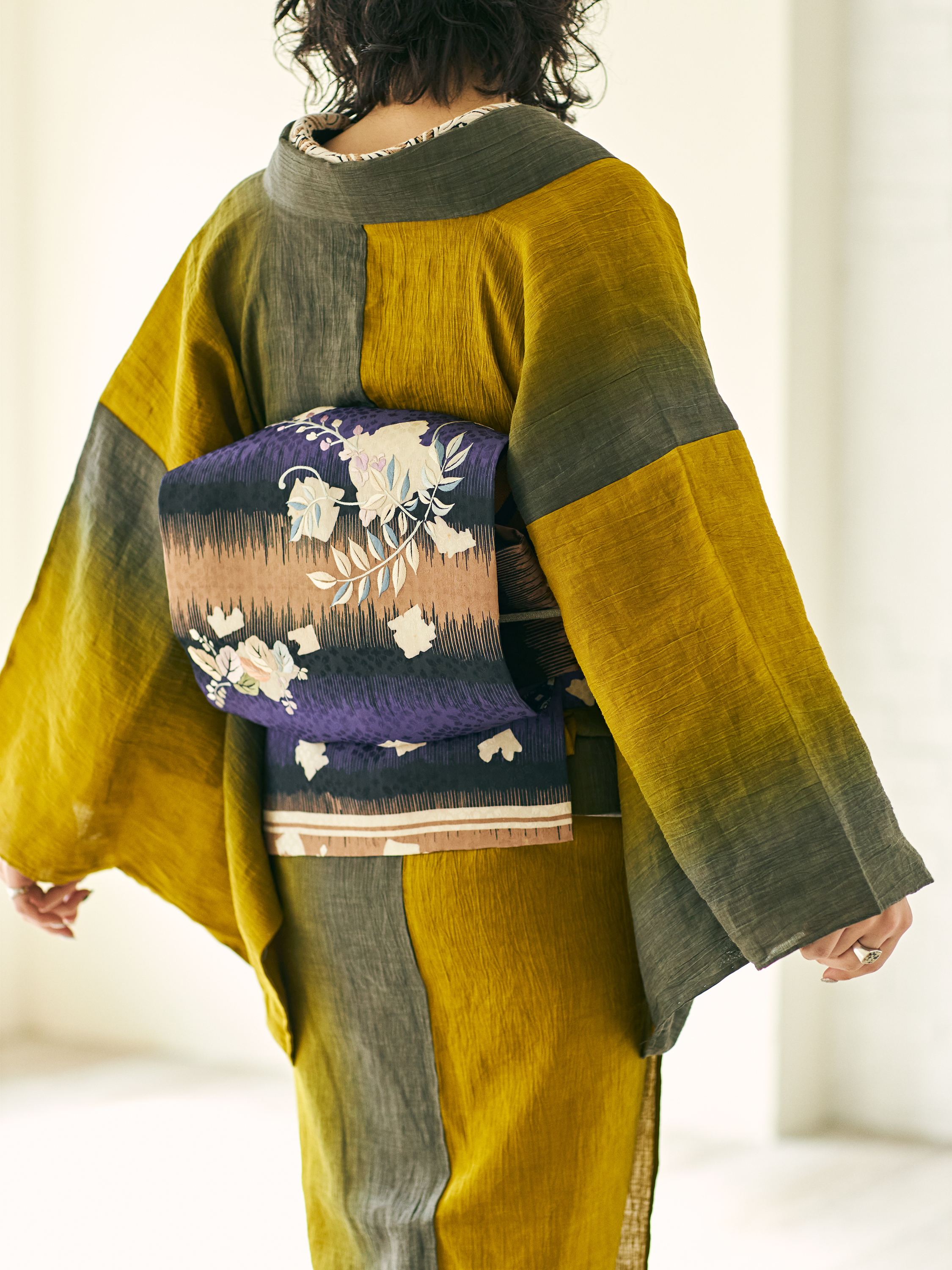 Omi-shiki Mustard Brown-Green to Mustard (SLADKY): Single-Layer | Linen | Cotton