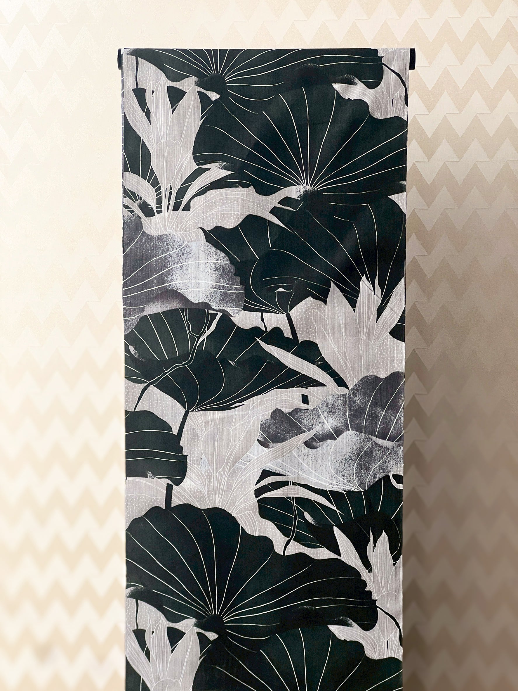 蓮華抄 黒緑白漆(誉田屋源兵衛):浴衣