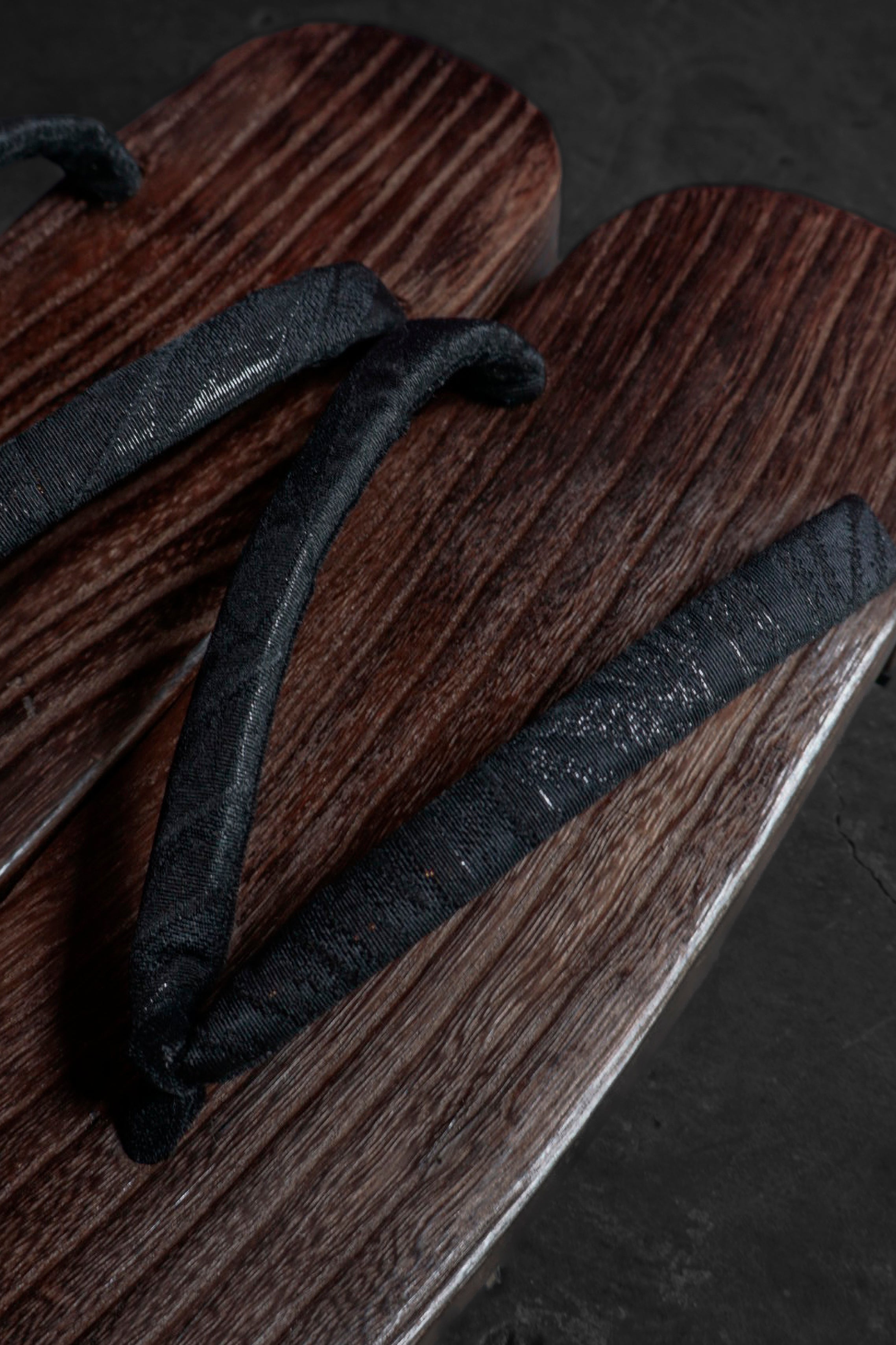 Aizu Kiriyaki Ukon Crow Strap (KAPUKI Original): Geta | Men's