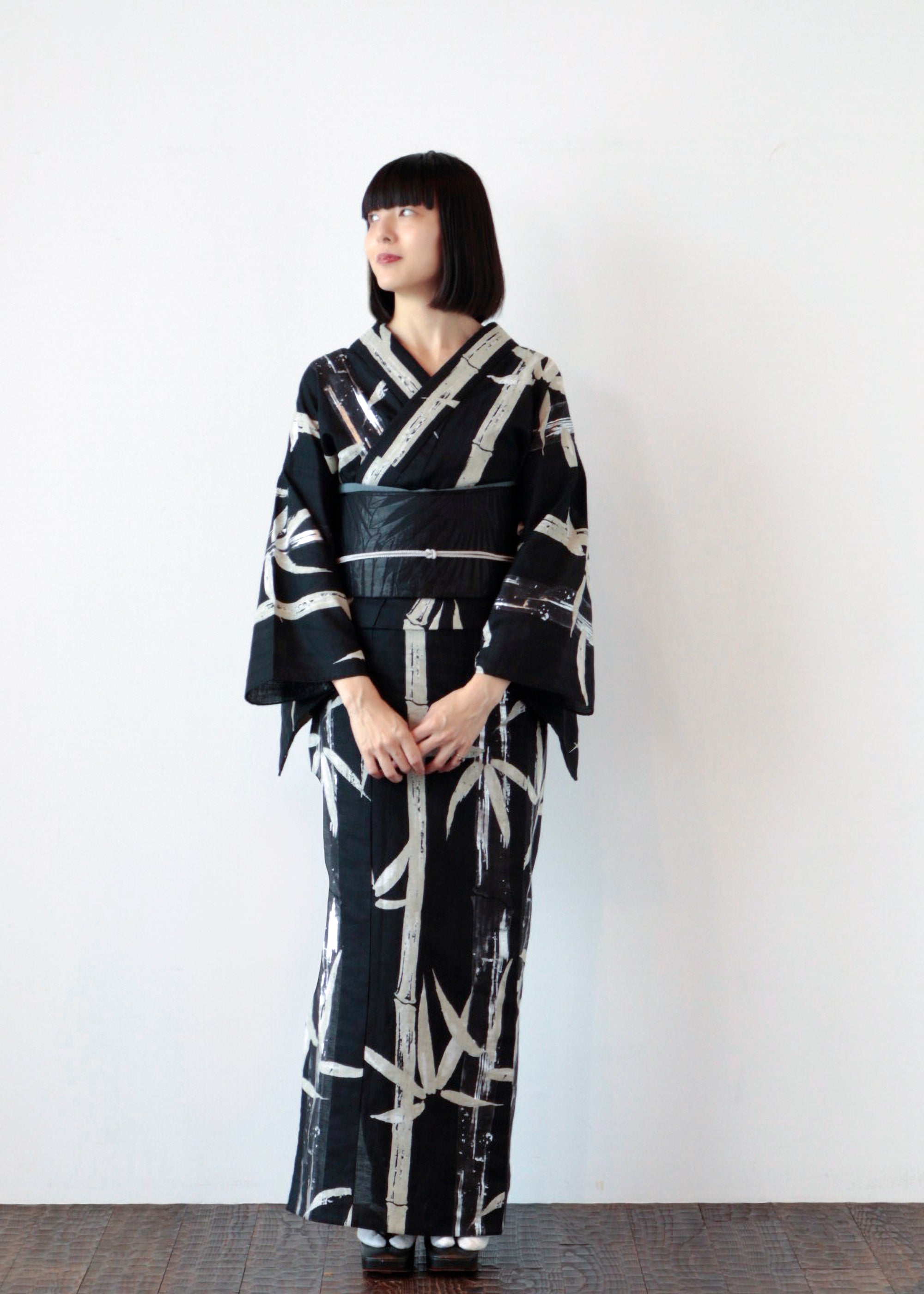 Bamboo Beauty Black Foil (Komidaya Genbei): Yukata