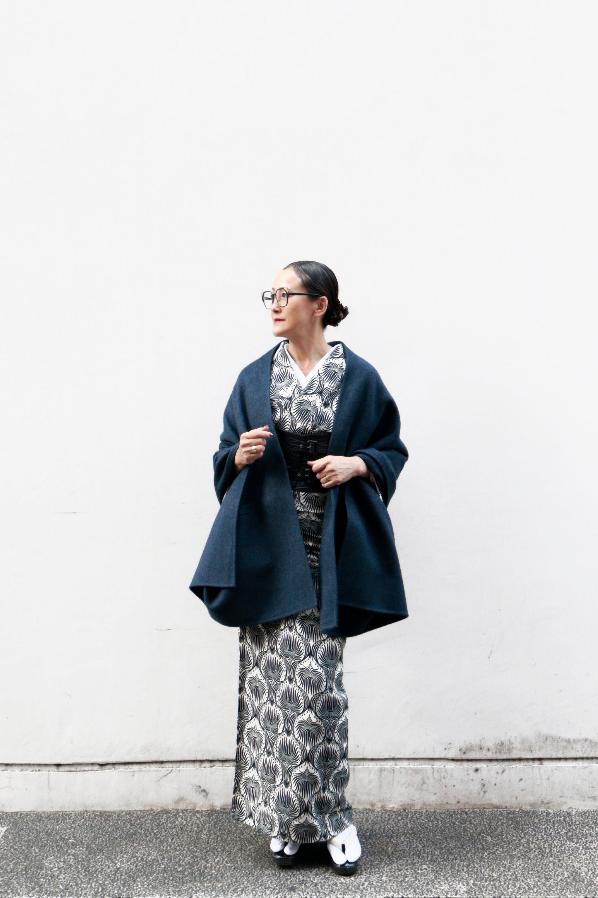 SHAWLY COAT NAVY カシミヤ(MIMA):ショール|アウター