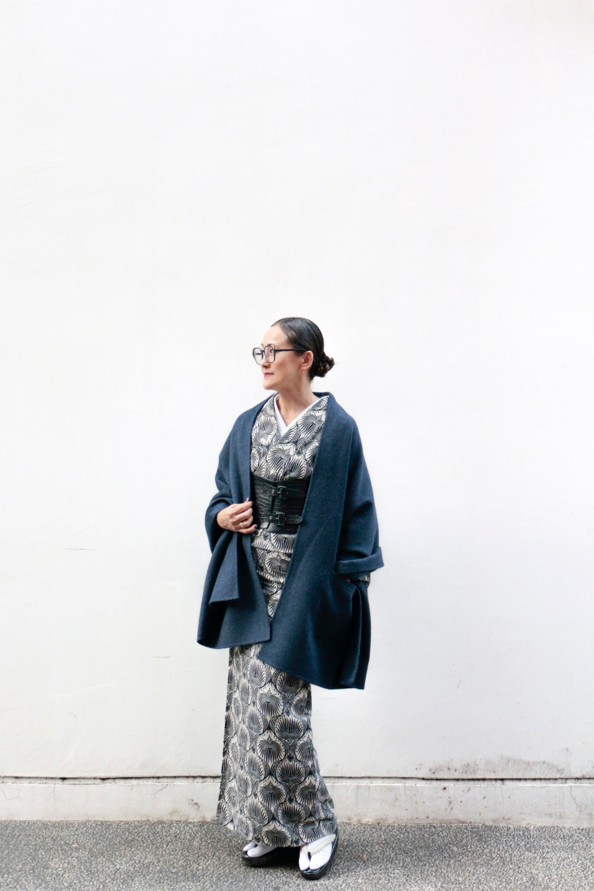 SHAWLY COAT NAVY カシミヤ(MIMA):ショール|アウター