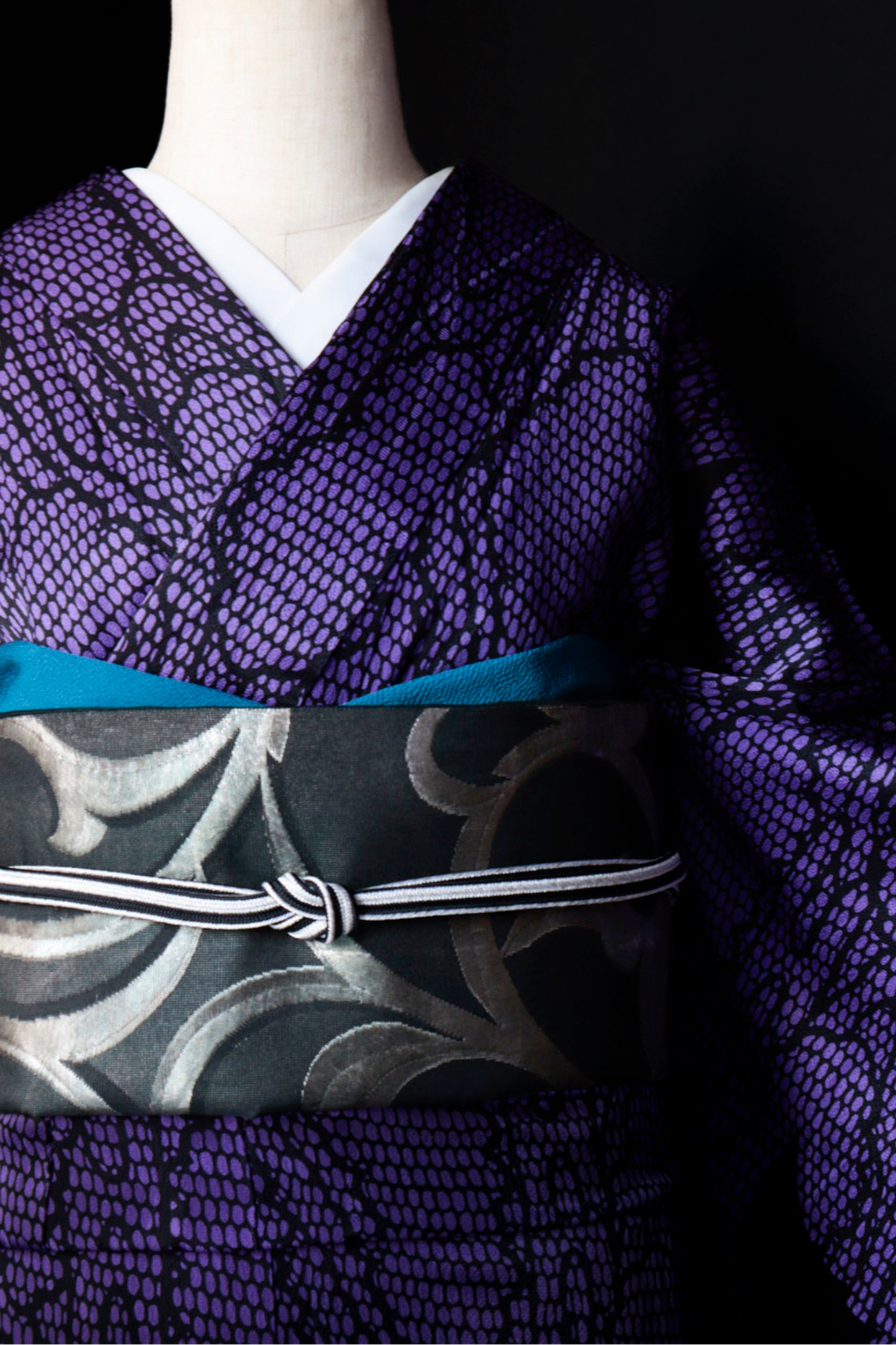 Arabesque Black and Silver Kondaya Genbei: Second Hand