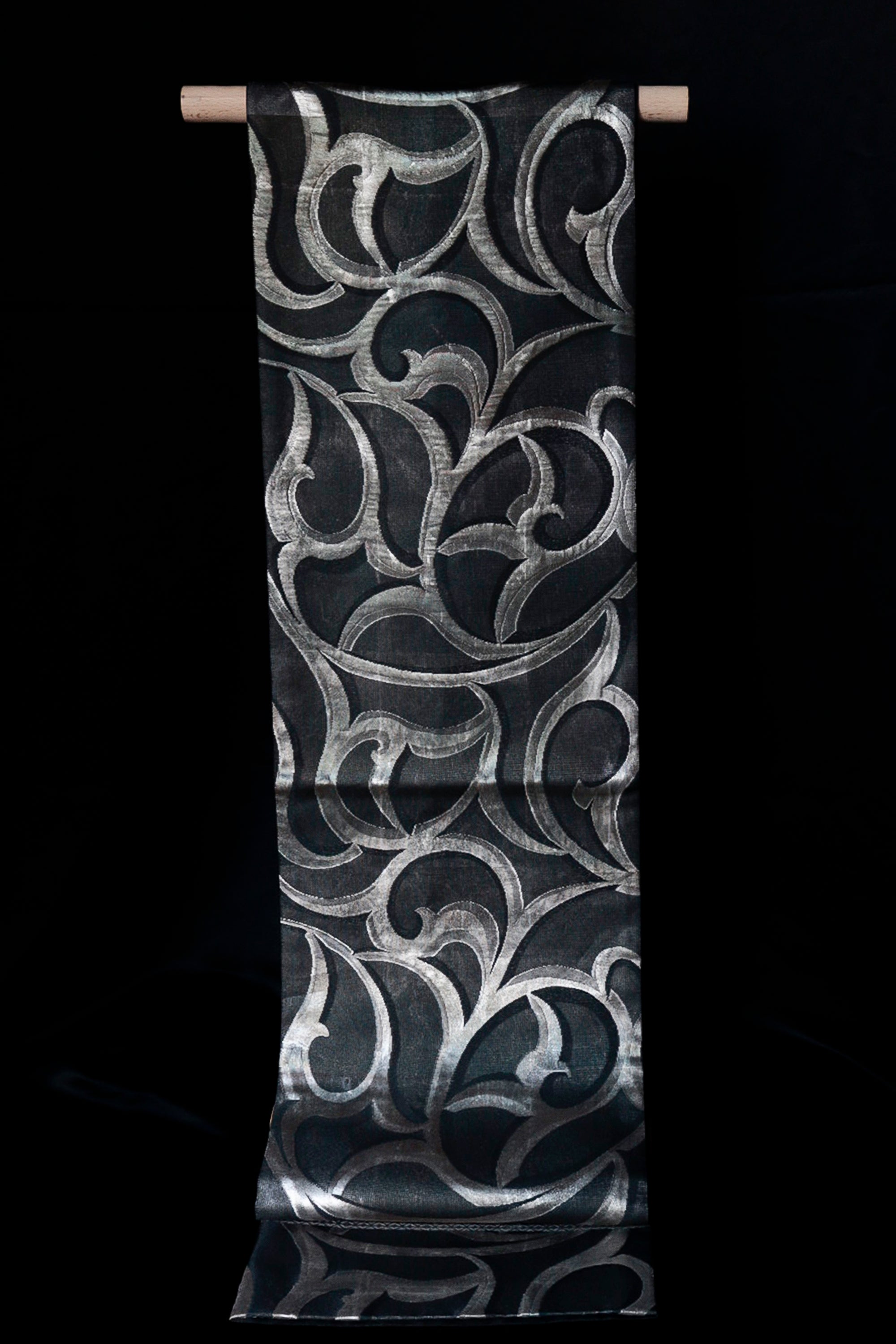 Arabesque Black and Silver Kondaya Genbei: Second Hand