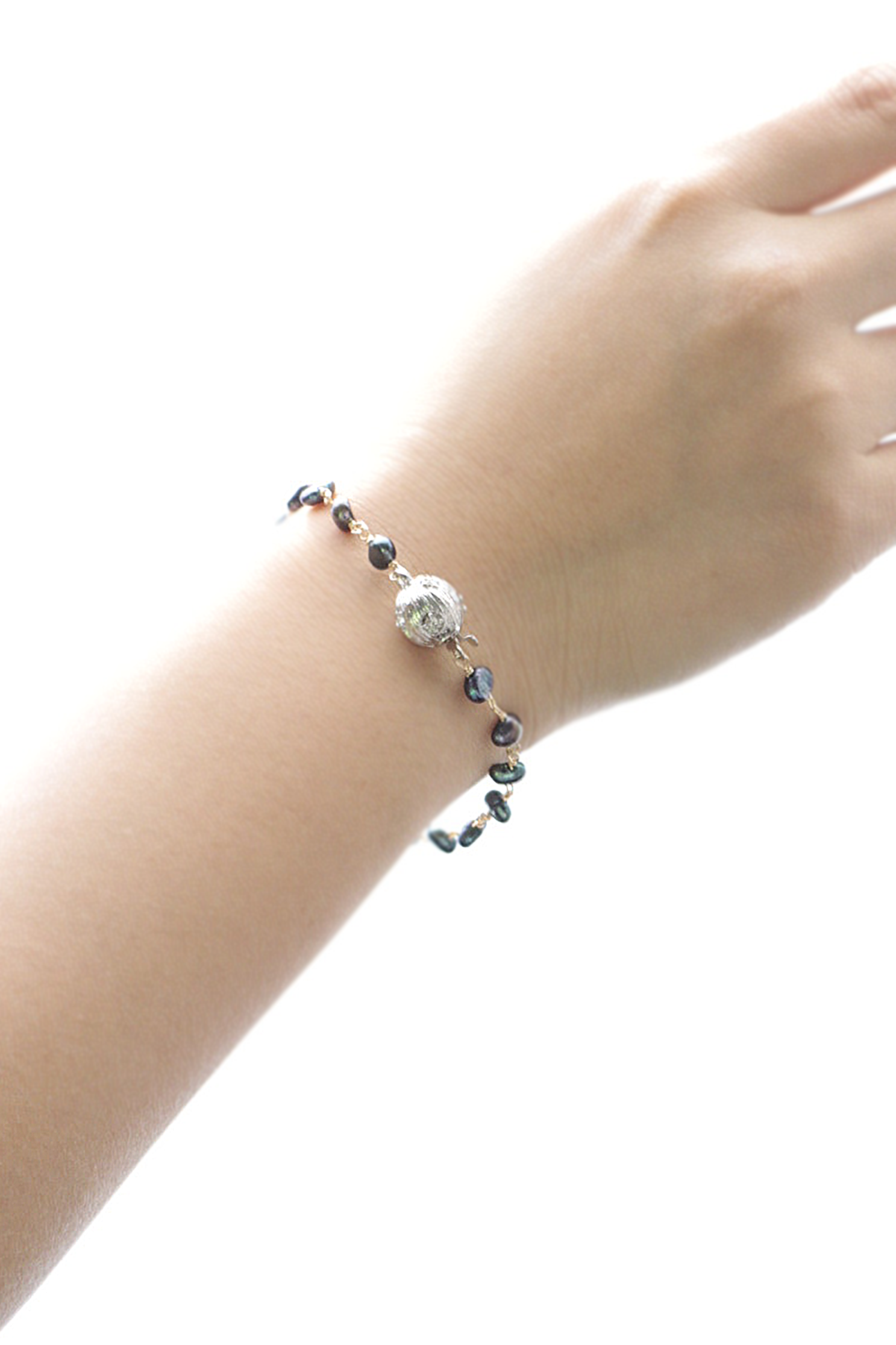 羽織紐|ブレスレット|クラスプ ボールシルバー × ブラックパール|ecoRAL