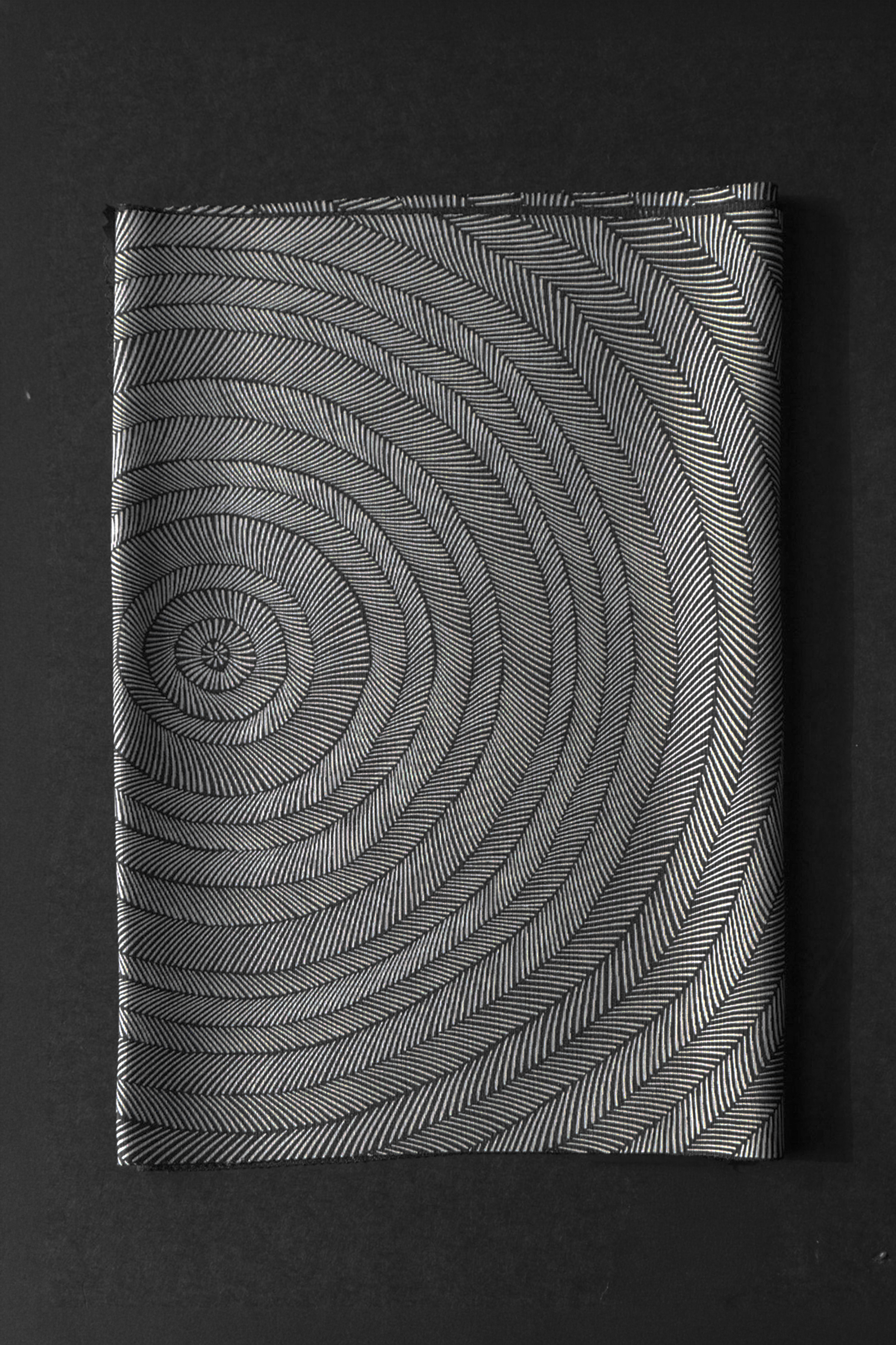 帯揚げ|渦巻き 黒|和小物さくら|正絹