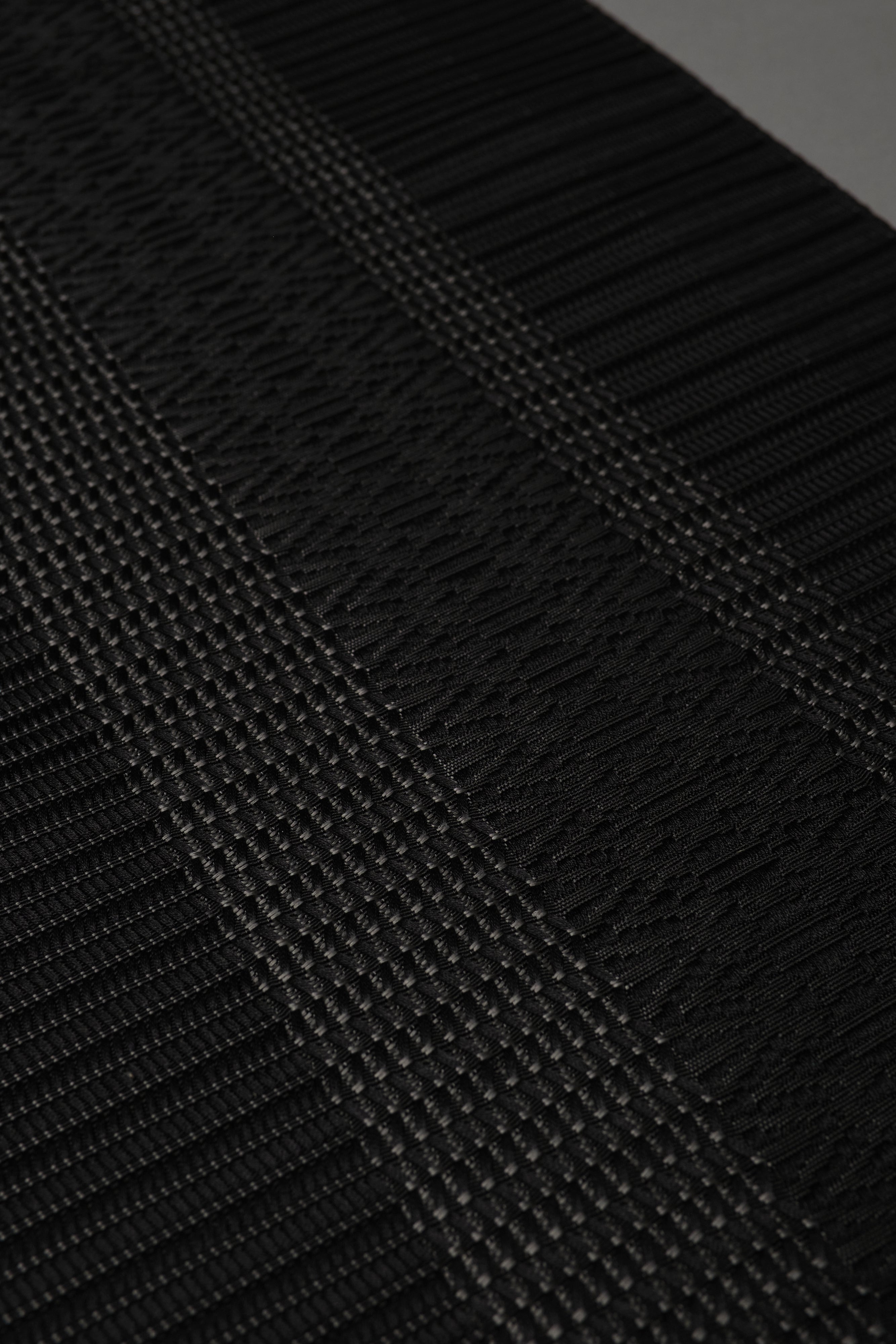 Matsuba-ori black and white (Nishimura Textiles): Nagoya obi | Gauze 8-inch (tailoring fee included)