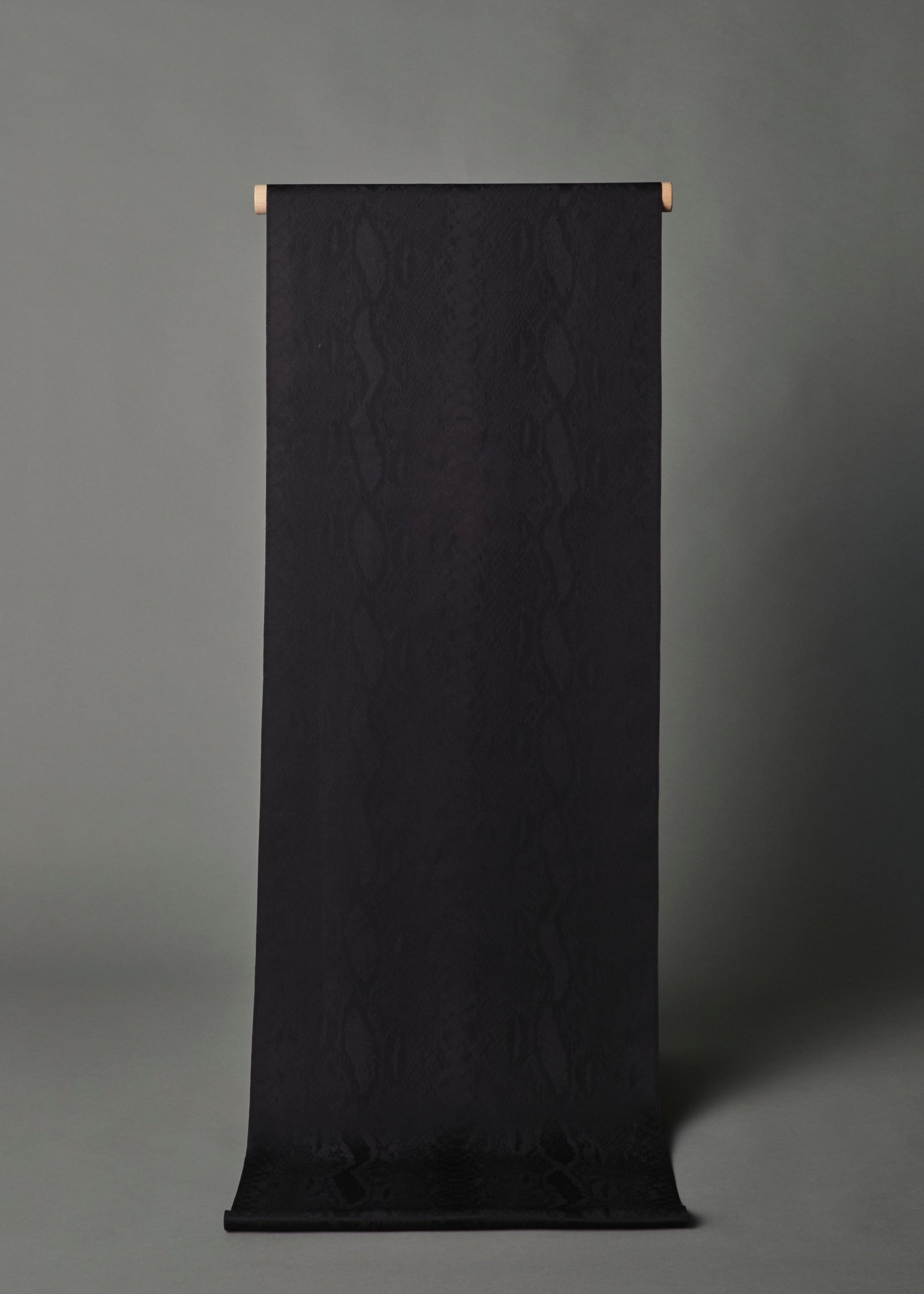 Python pattern black: Washable undergarment | Pure silk