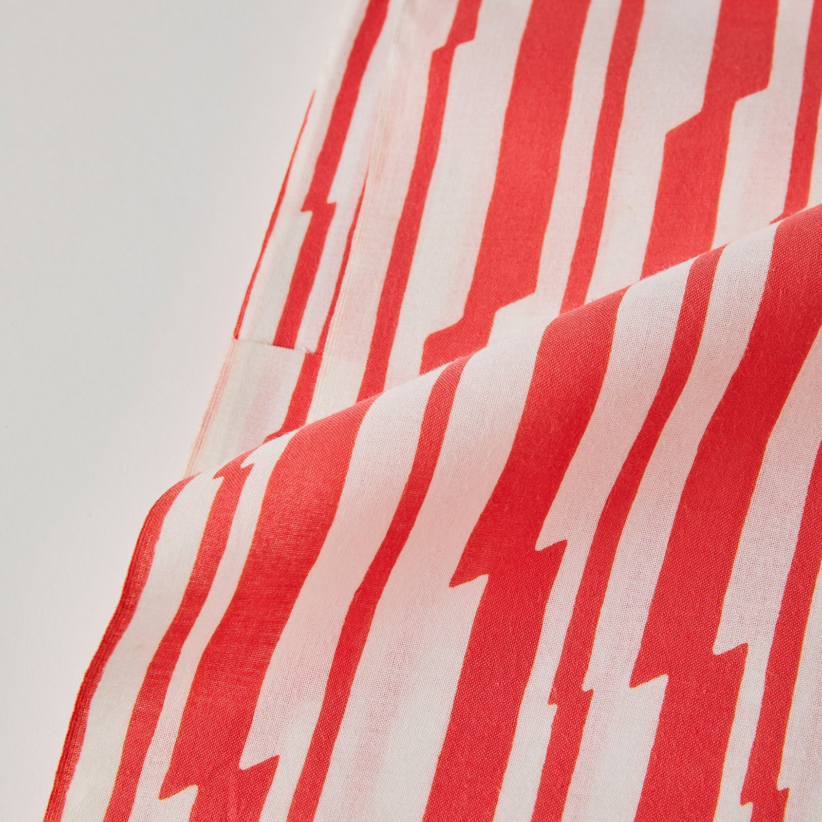 Jagged stripes pink (KAPUKI original): Yukata