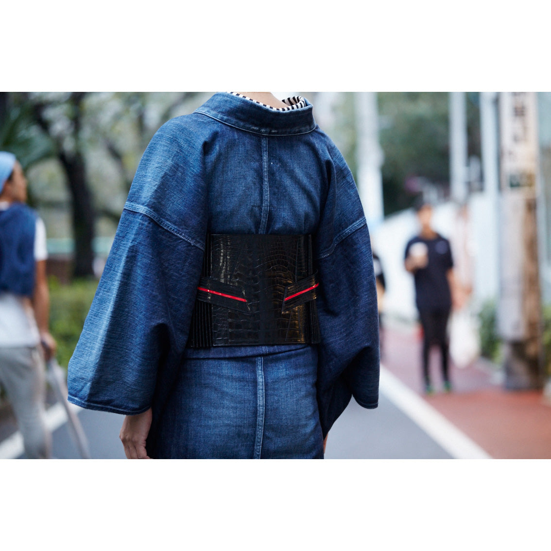 Crocodile enamel black: Belt | Leather