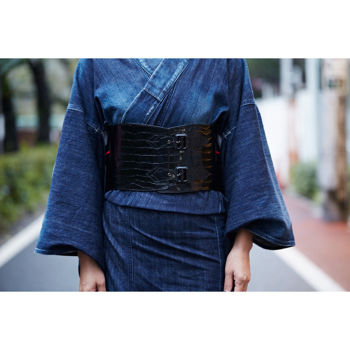 Crocodile enamel black: Belt | Leather