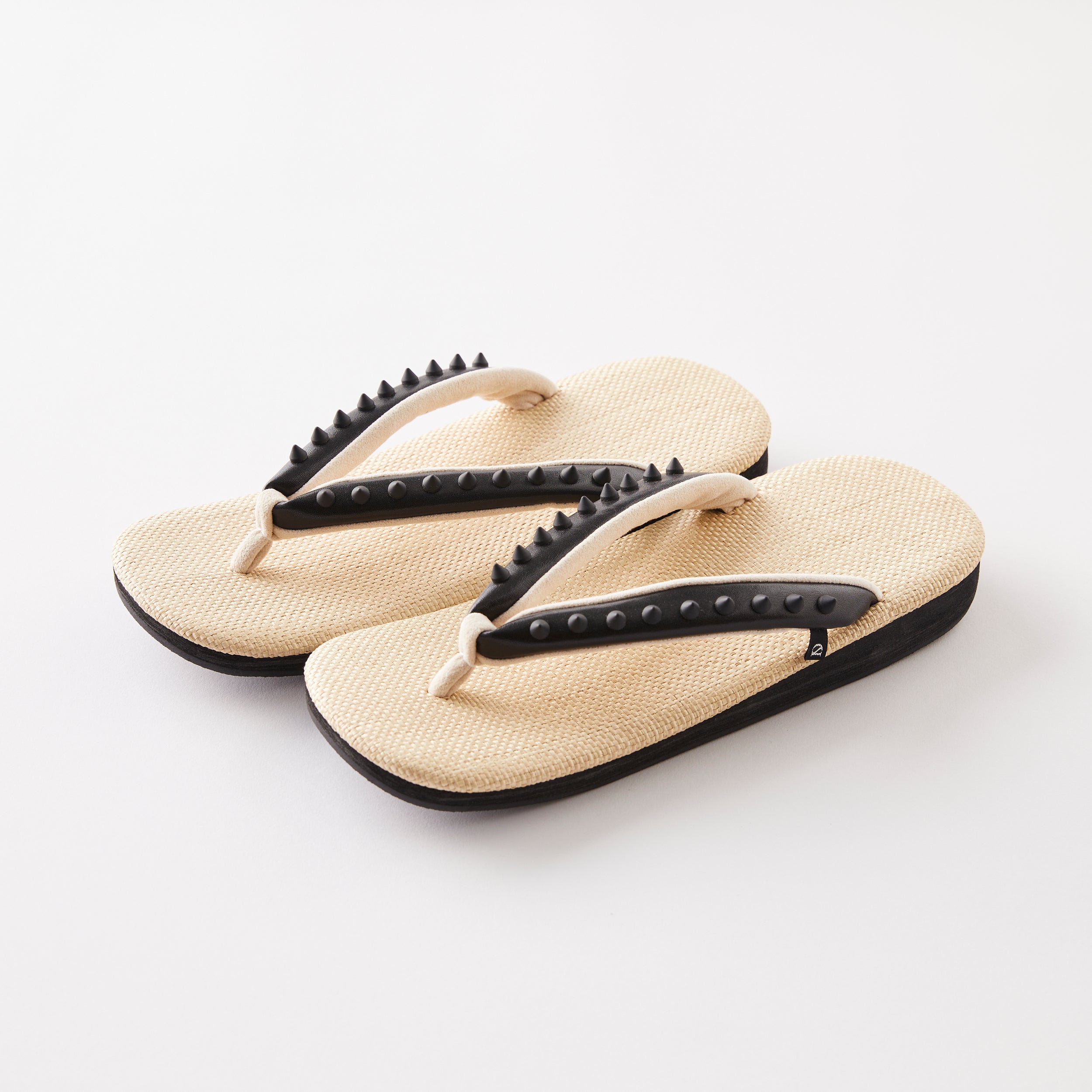 Studded setta beige (SLADKY×Hishiya)