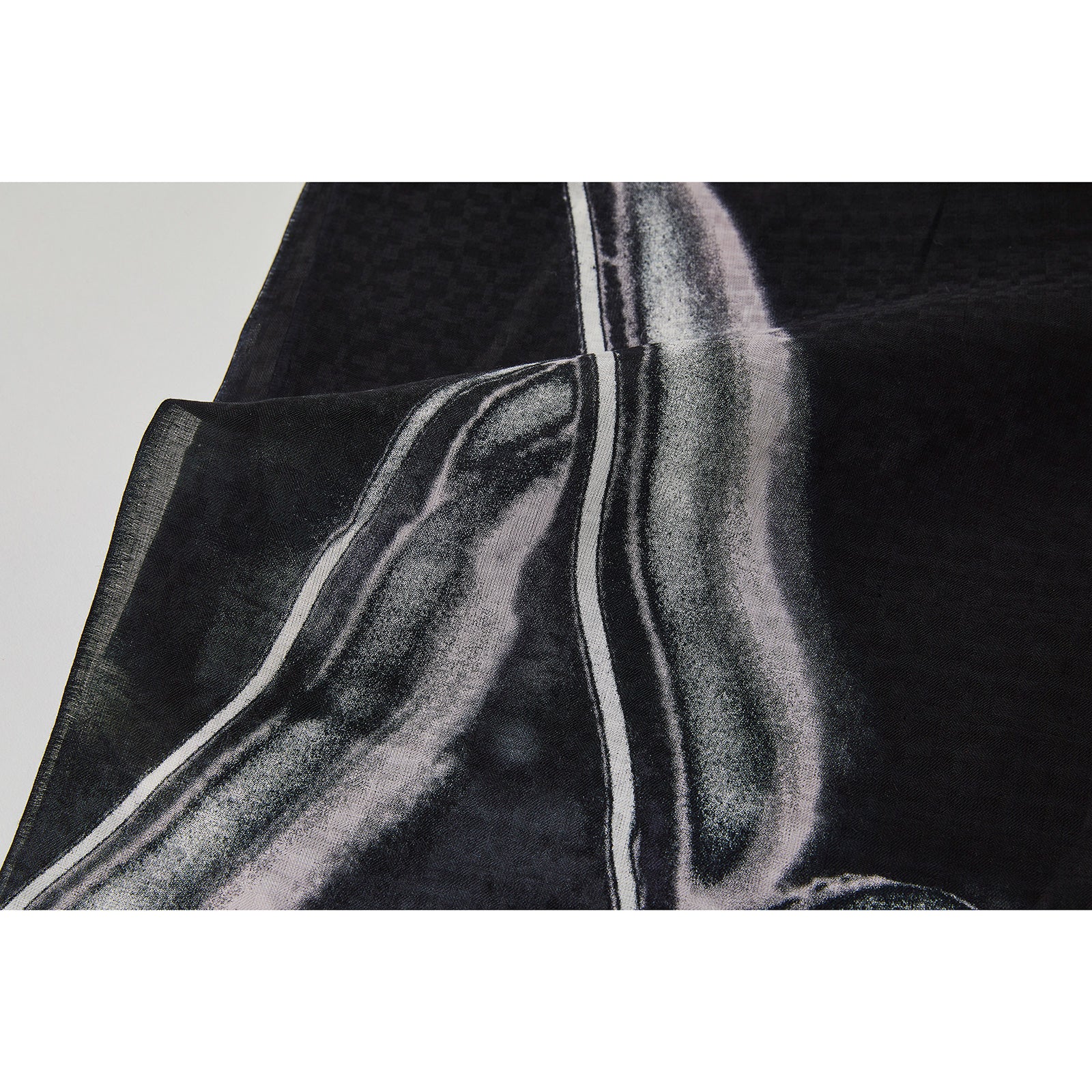 Yukata Hondaya Genbei "Andromeda" Black Gray Pink