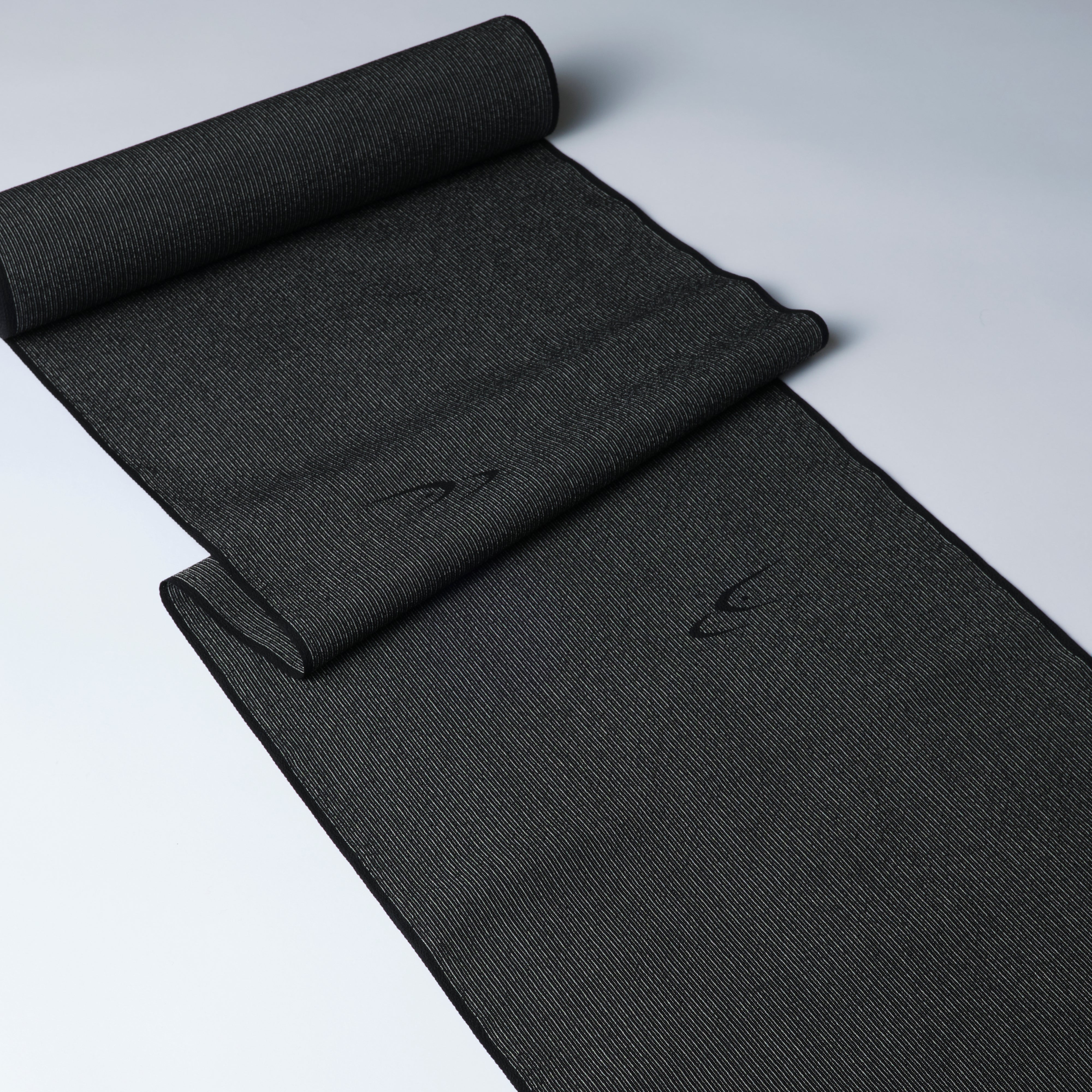 Swallow (Hoshino Orimono Hoshino Omeshi): Honshiozawa | Pure silk | Omeshi | Single robe