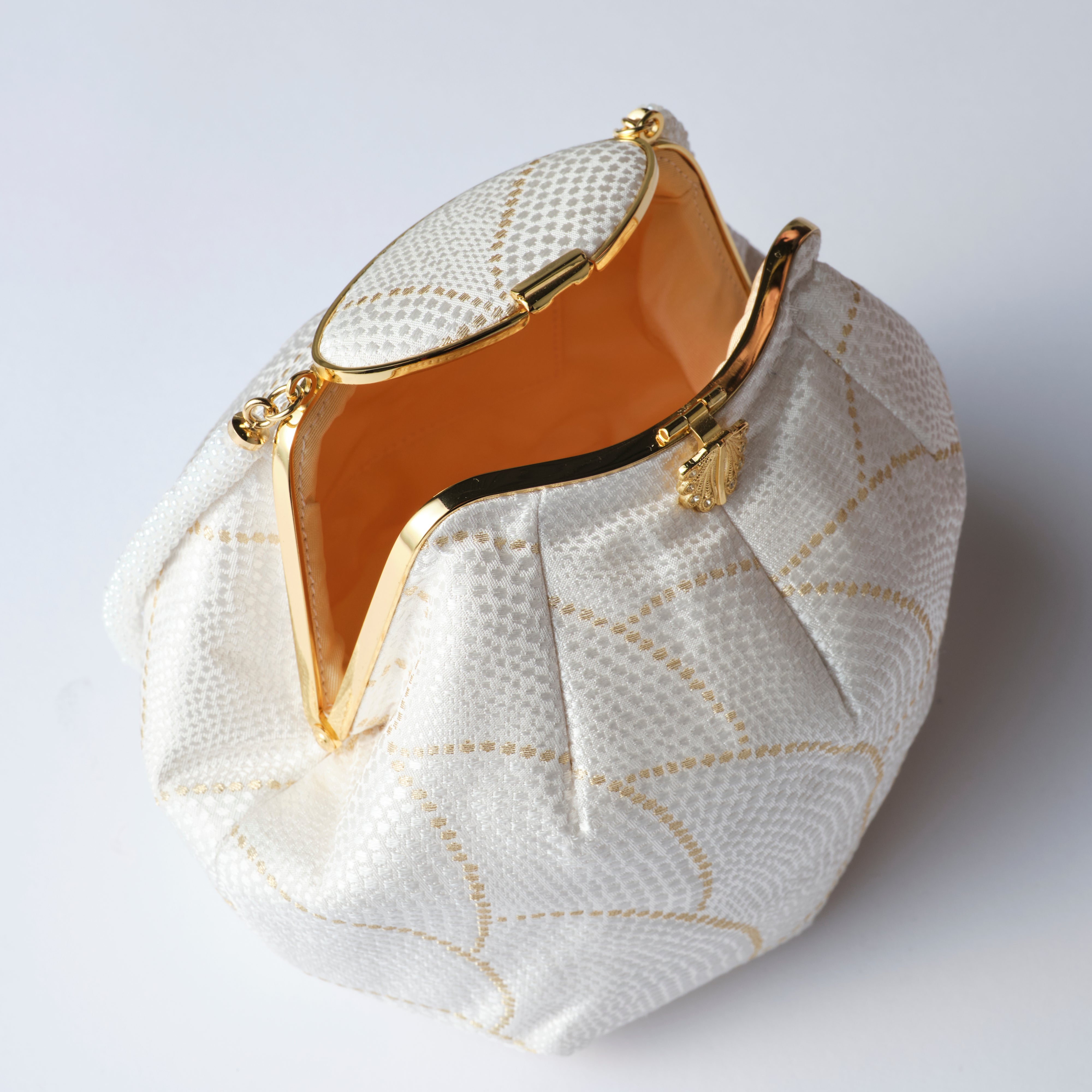 "Embroidered round bag Seimiha" Japanese accessories Sakura