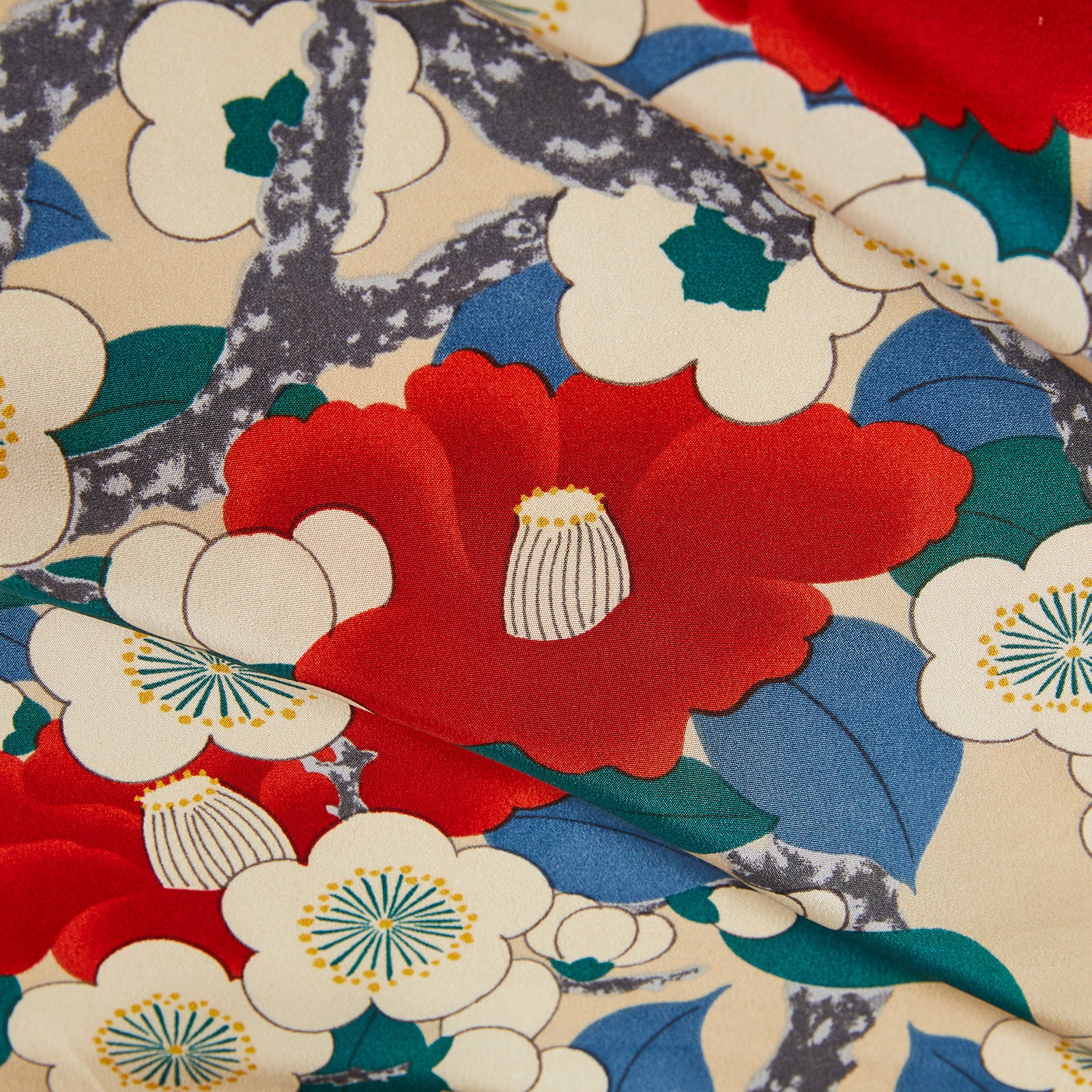 Camellia (Okaju): Undergarment | Pure silk