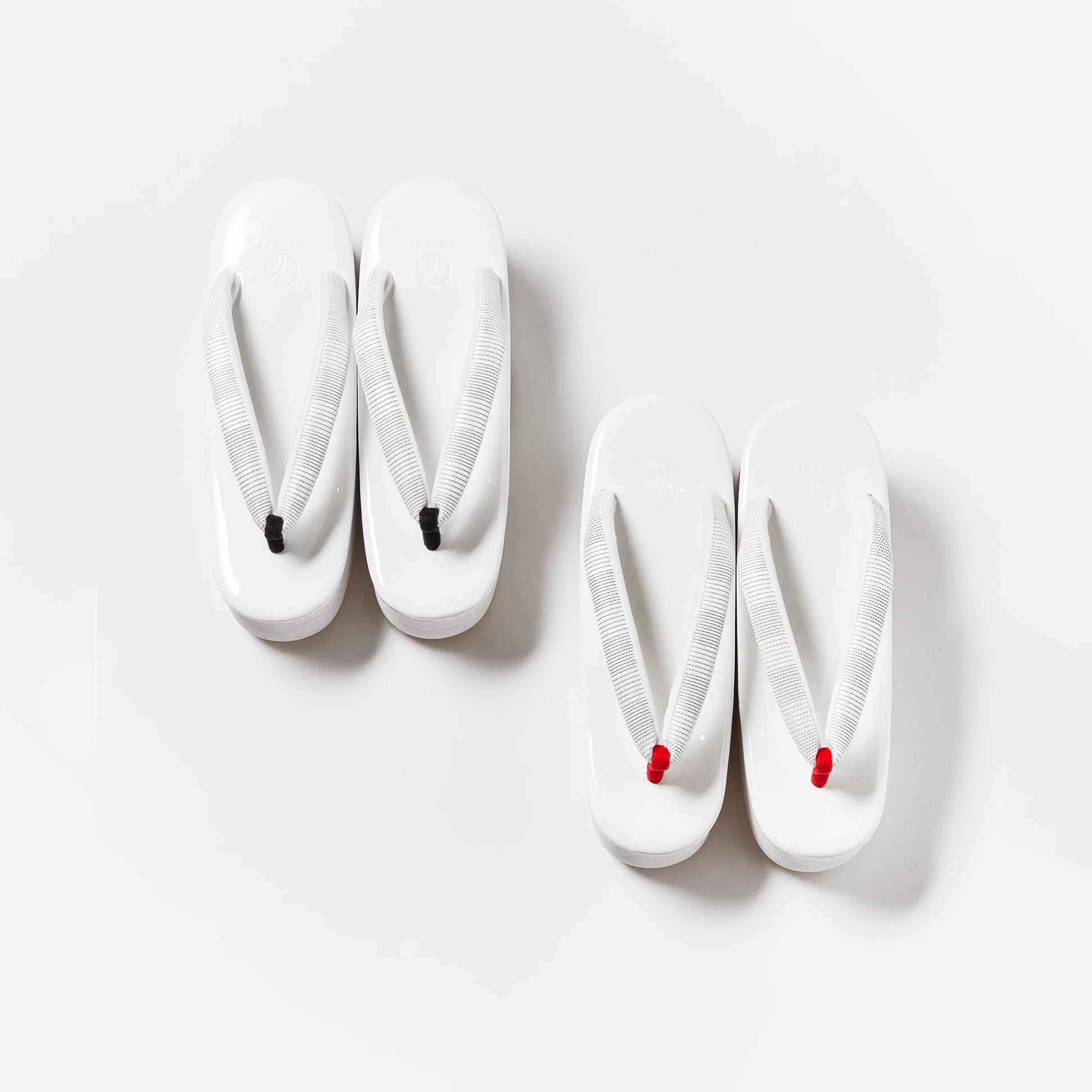 “Karenbrosso thick-soled sandals white” Hishiya x KAPUKI