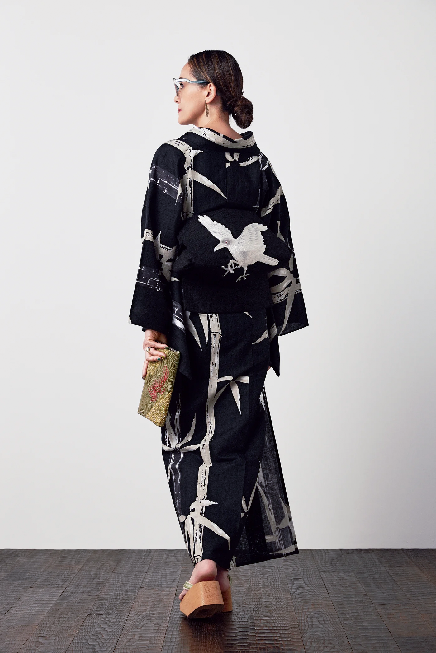 Sasabijin Black Foil [Pre-made Yukata] (Komutaya Genbei): Yukata | Women's | Ready-made