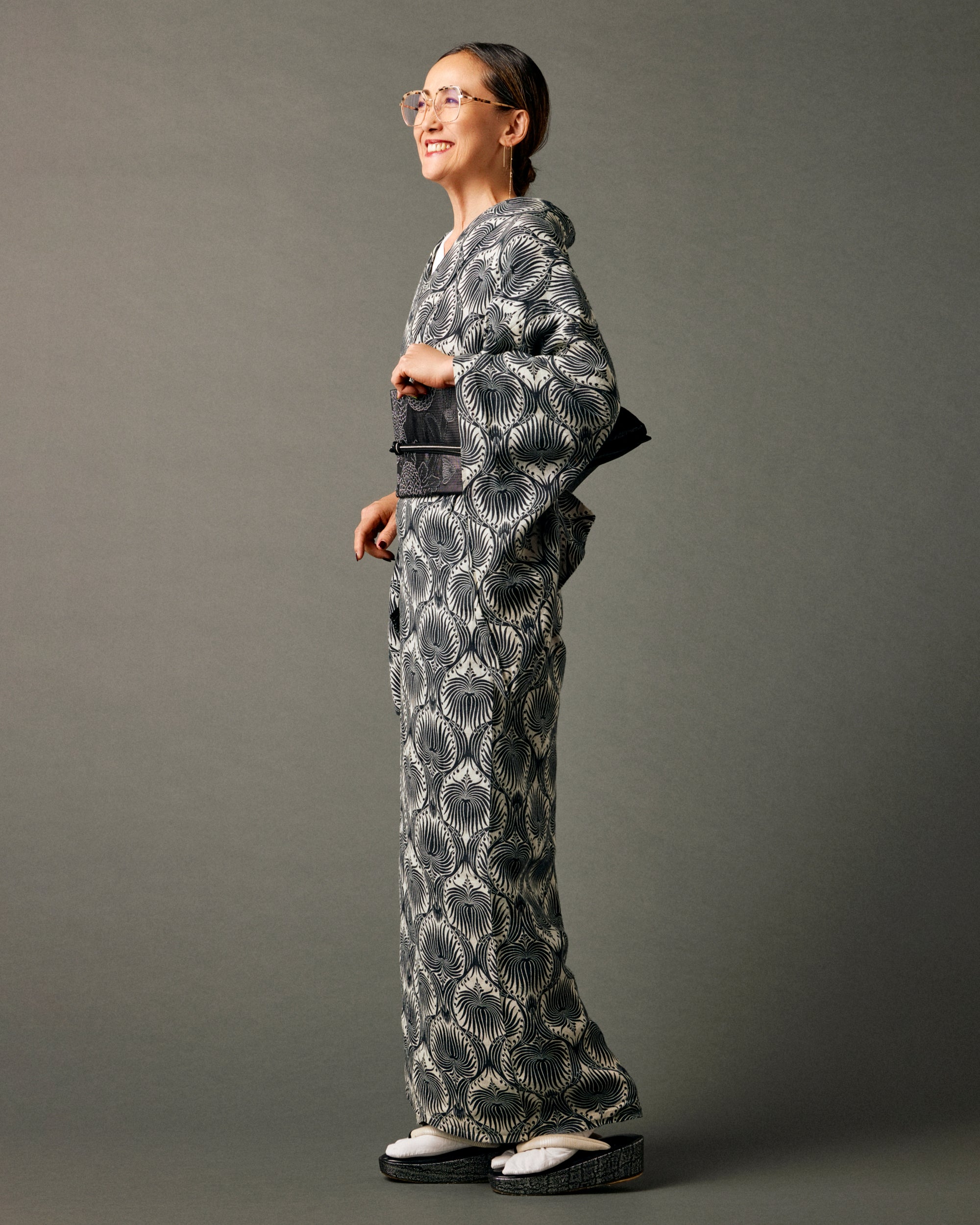 Tae Mayo "Arabesque pattern black and white" Genbei Kondaya: Hemp cloth | Single robe | Uki