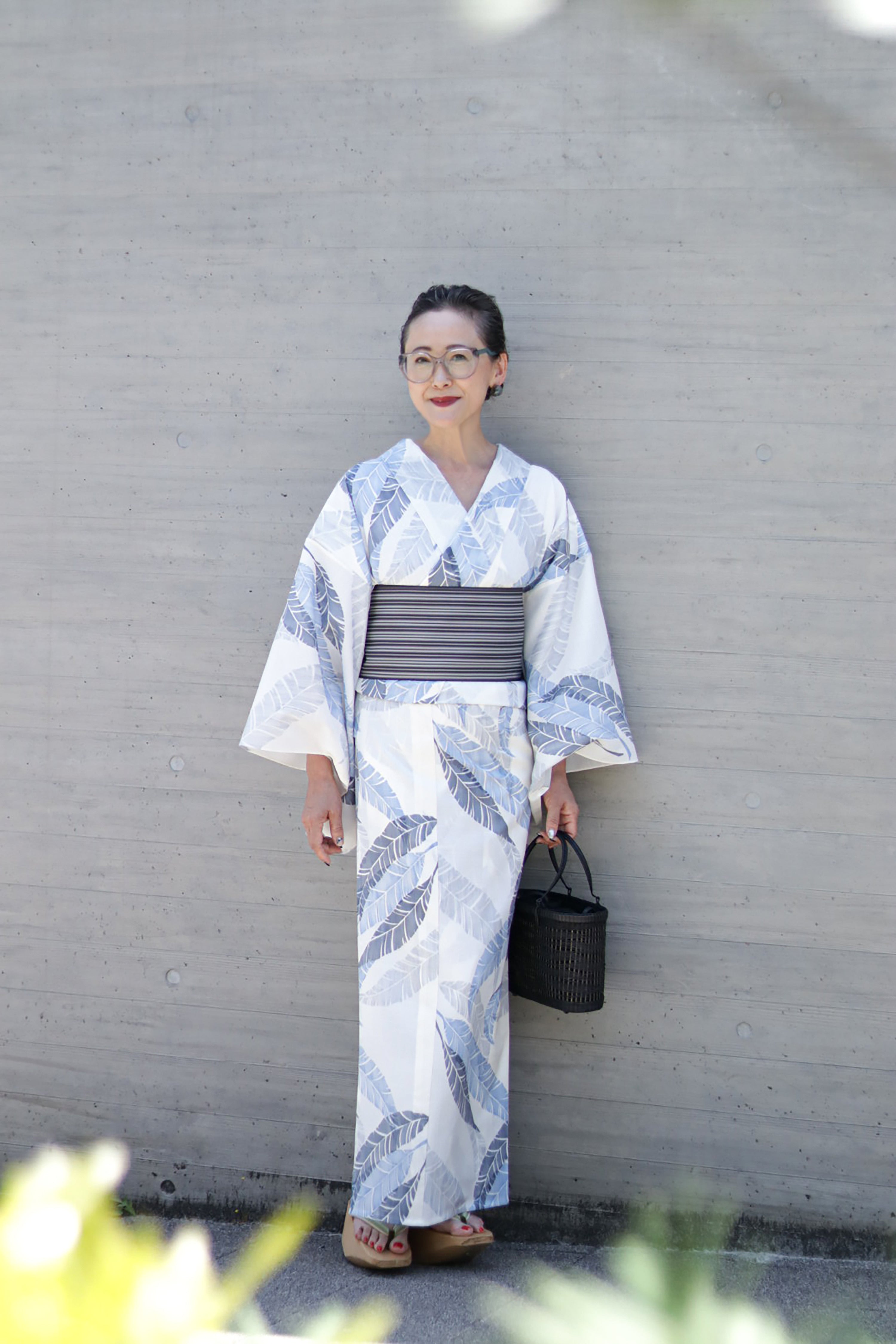 半巾帯｜四寸単｜麻絹（まけん） グレー×黒｜西村織物