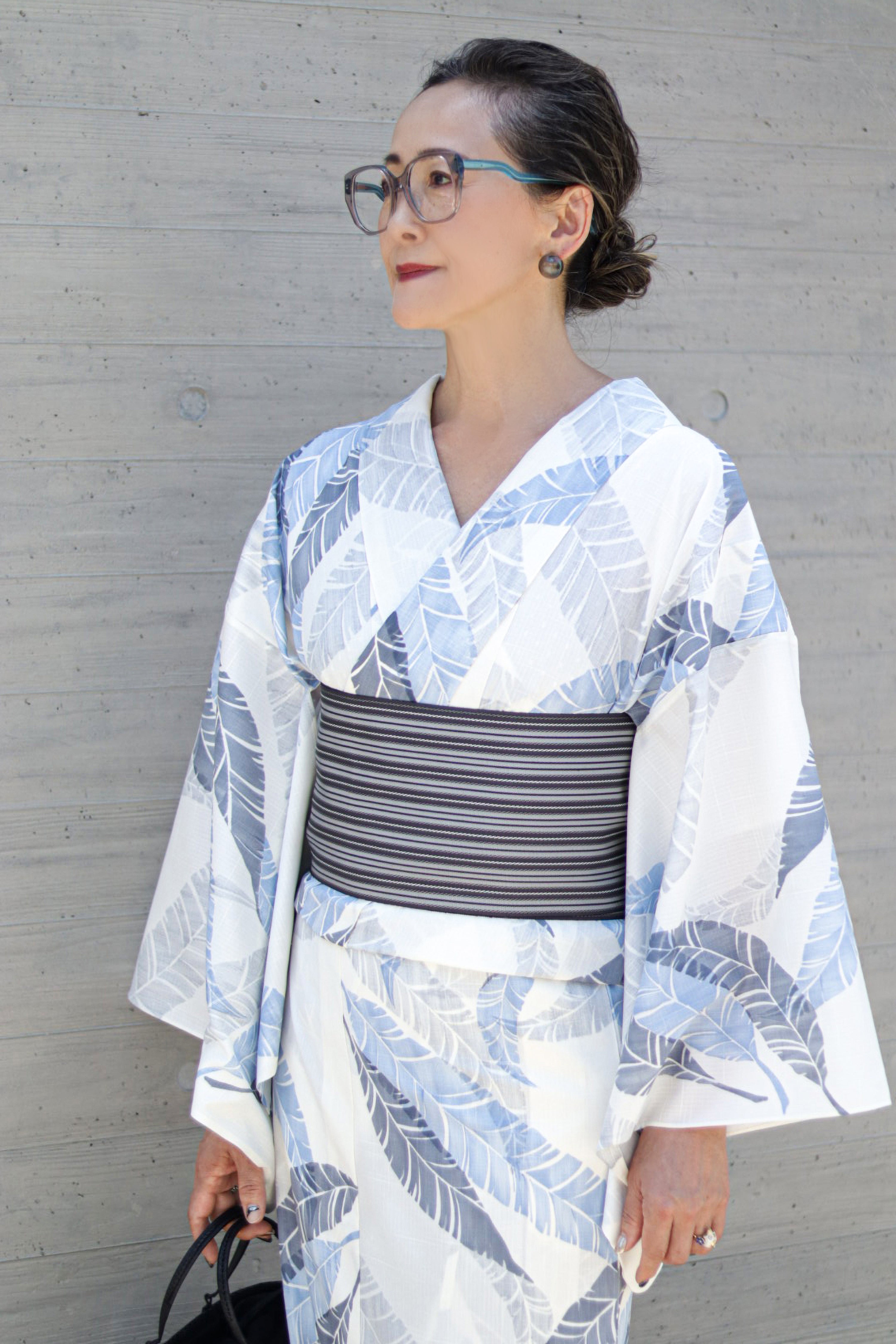 半巾帯｜四寸単｜麻絹（まけん） グレー×黒｜西村織物