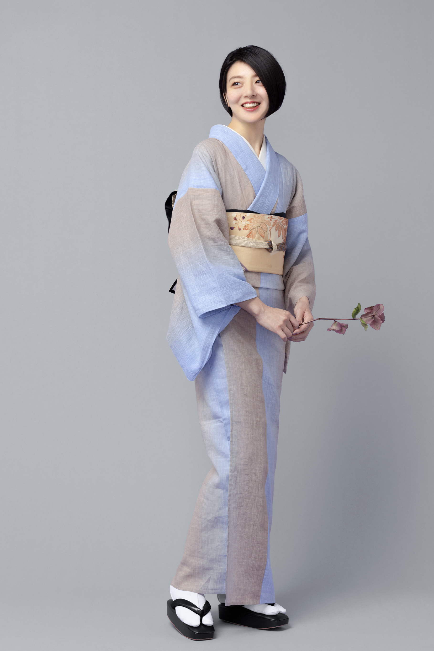 Gradation Omijiji beige light blue (SLADKY): Single garment | Linen | Cotton