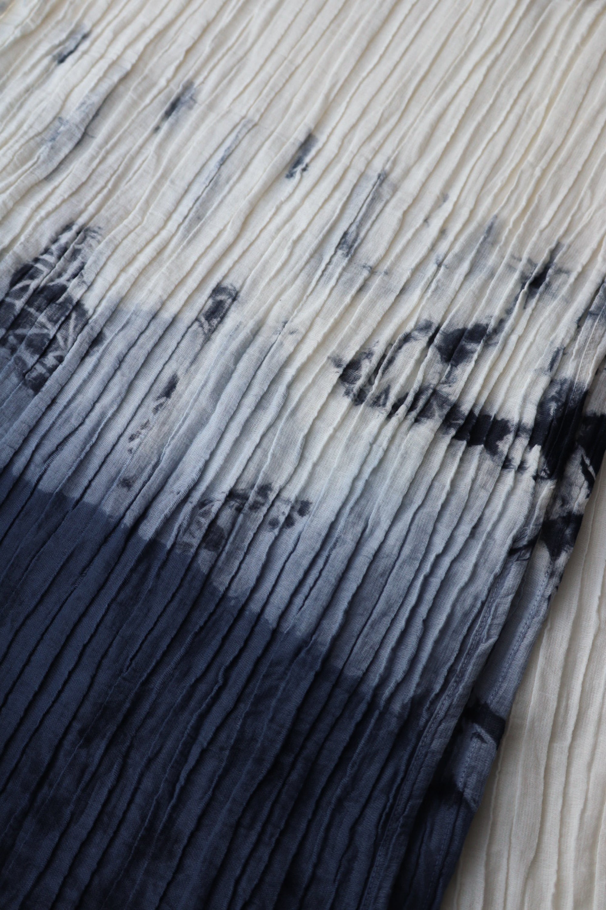 Tie-dyed ramie cotton (Komidaya Genbei): Heko obi