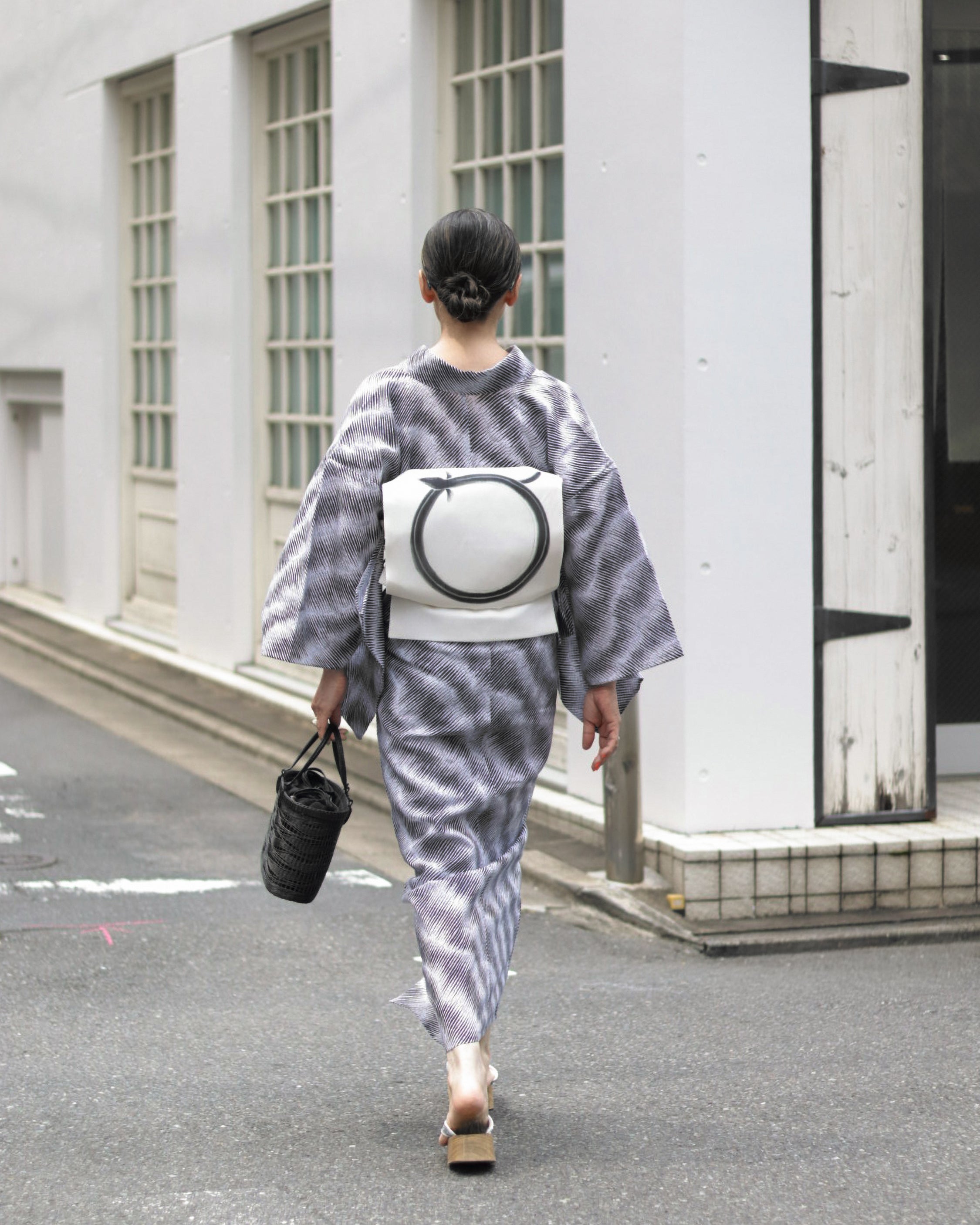 [Ready-to-wear] Sand pattern black (Nishioka pencil): Yukata | Women's | Ready-to-wear