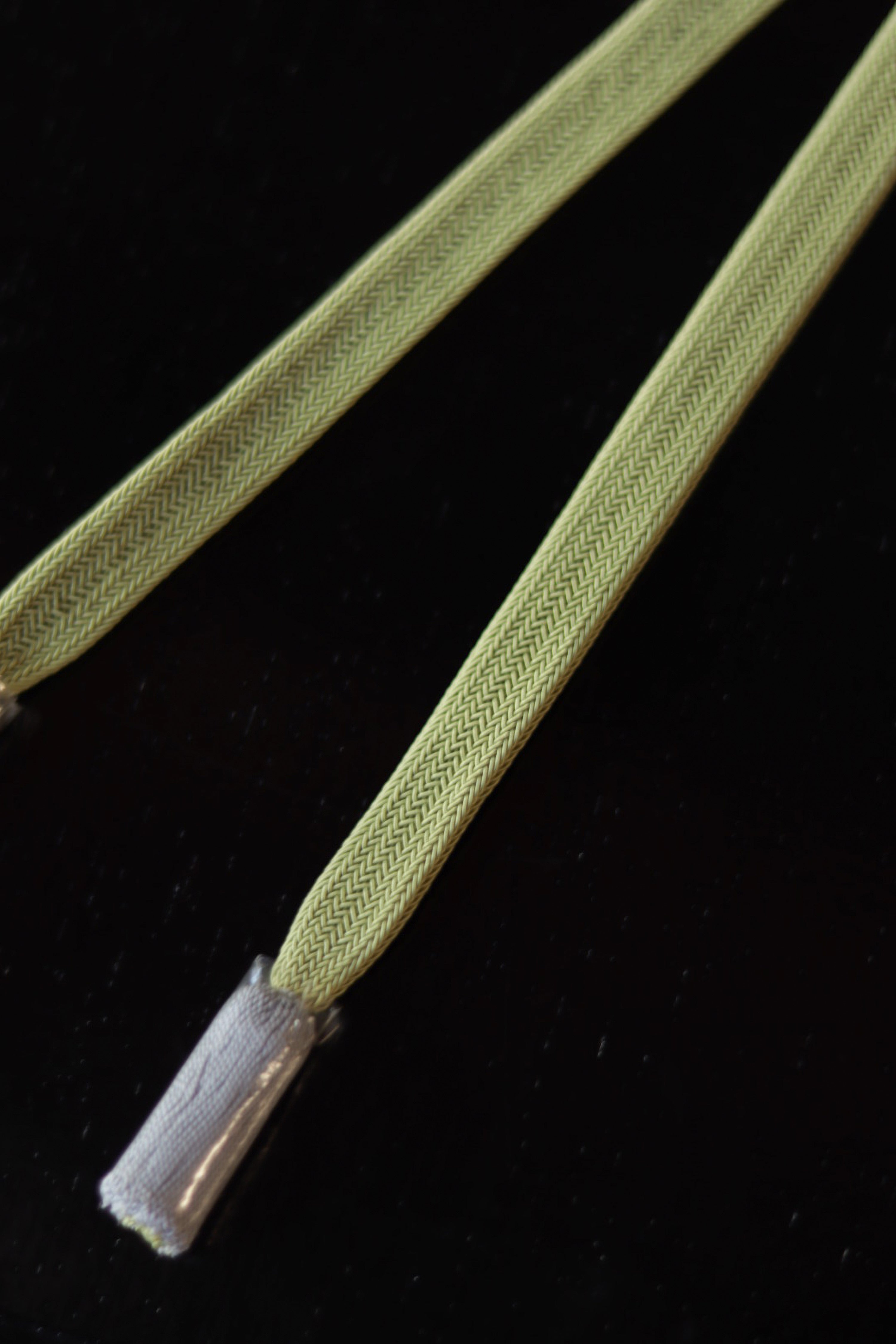 Obi-jime (belt fastener) - plain square morning lace with chrysanthemum tassels and twisted tassels, yellow-green, Erihide